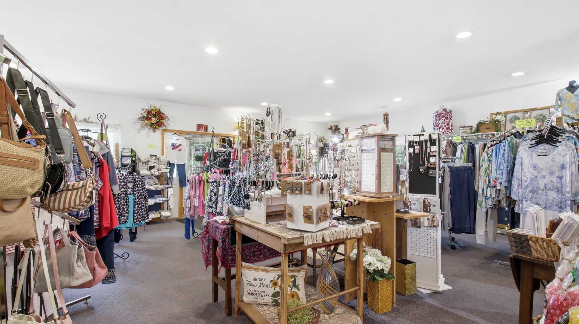 1601736 Property Photo 45