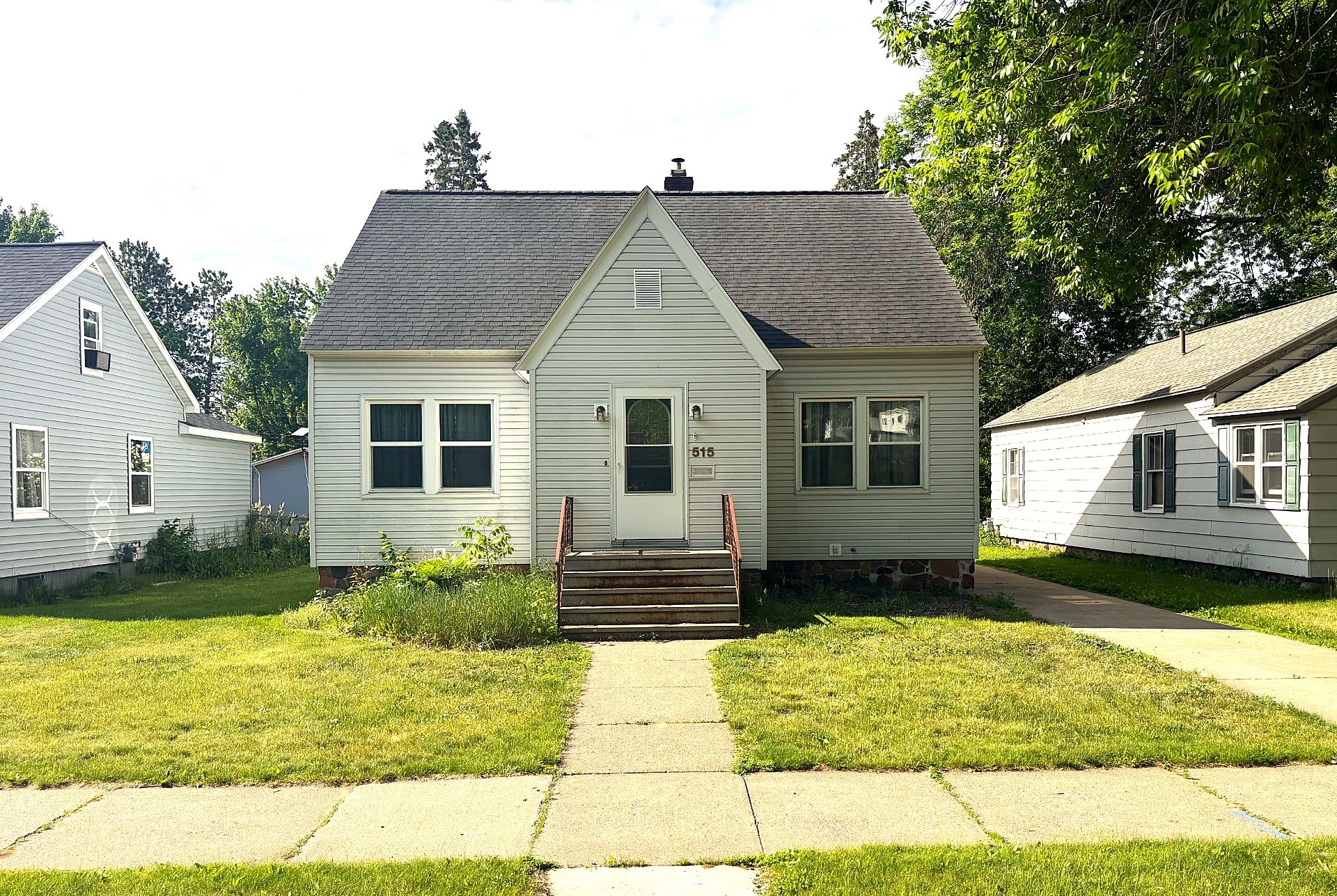 515 Oak Street Property Photo 1