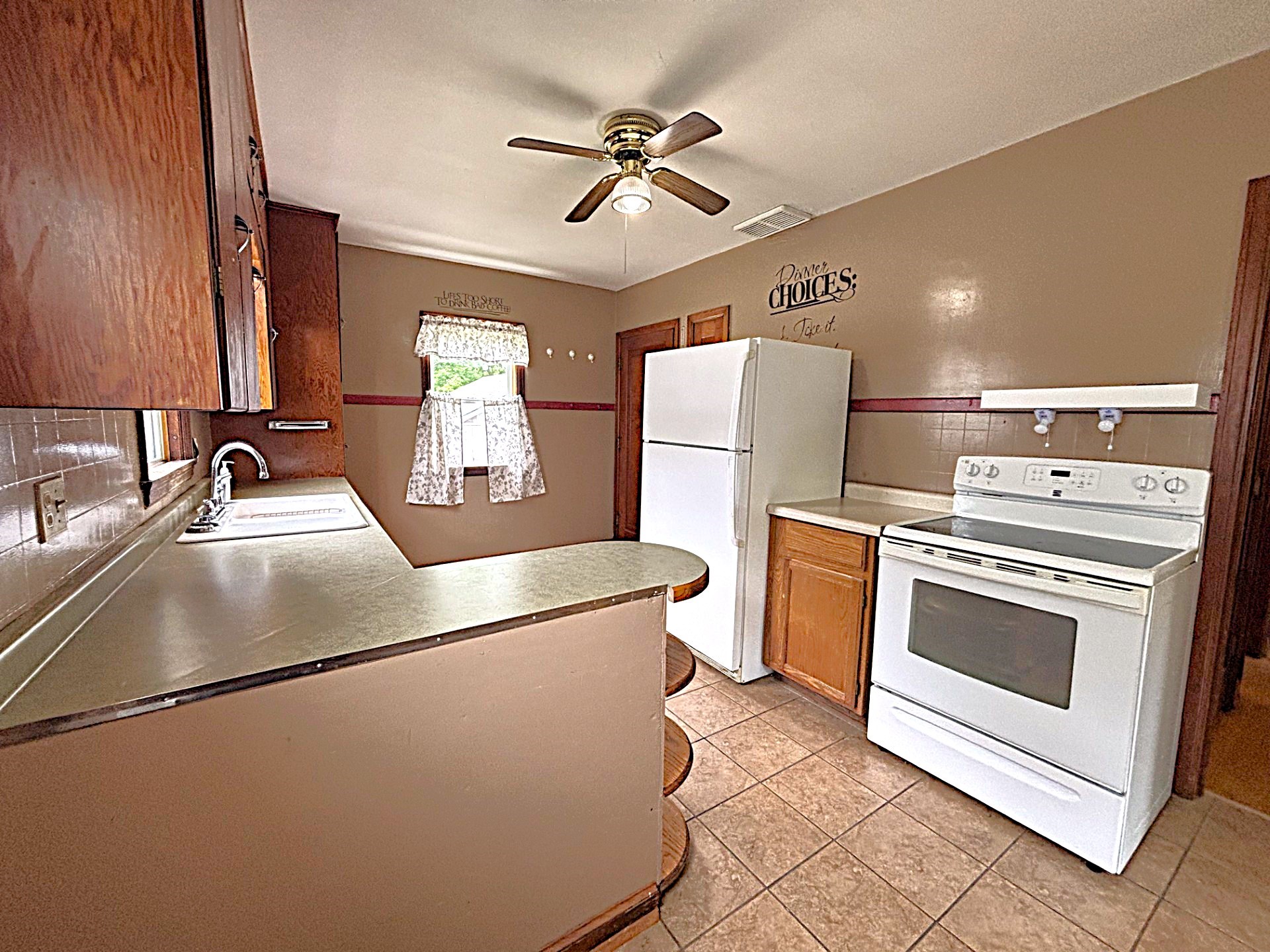 515 Oak Street Property Photo 11