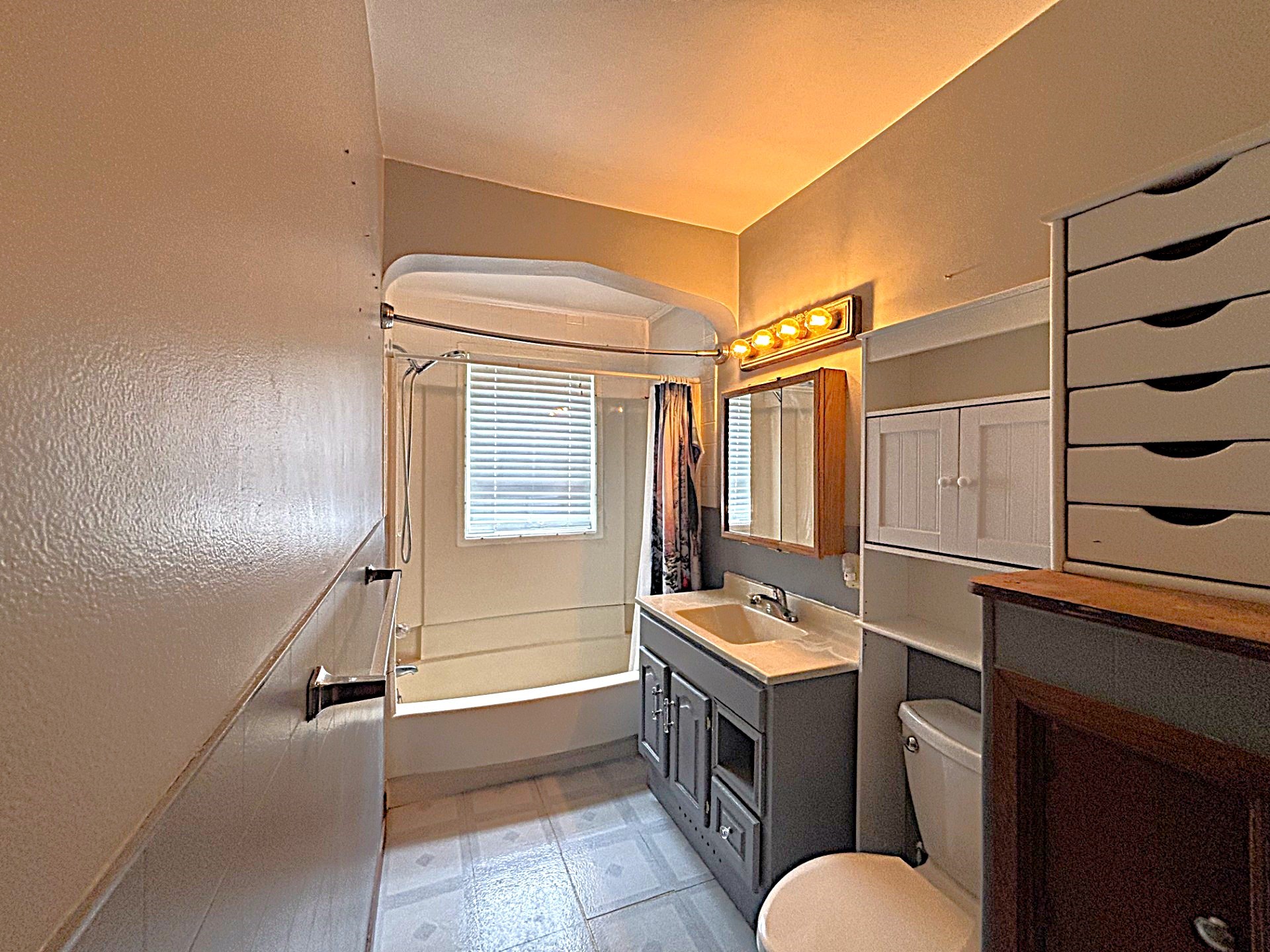515 Oak Street Property Photo 17