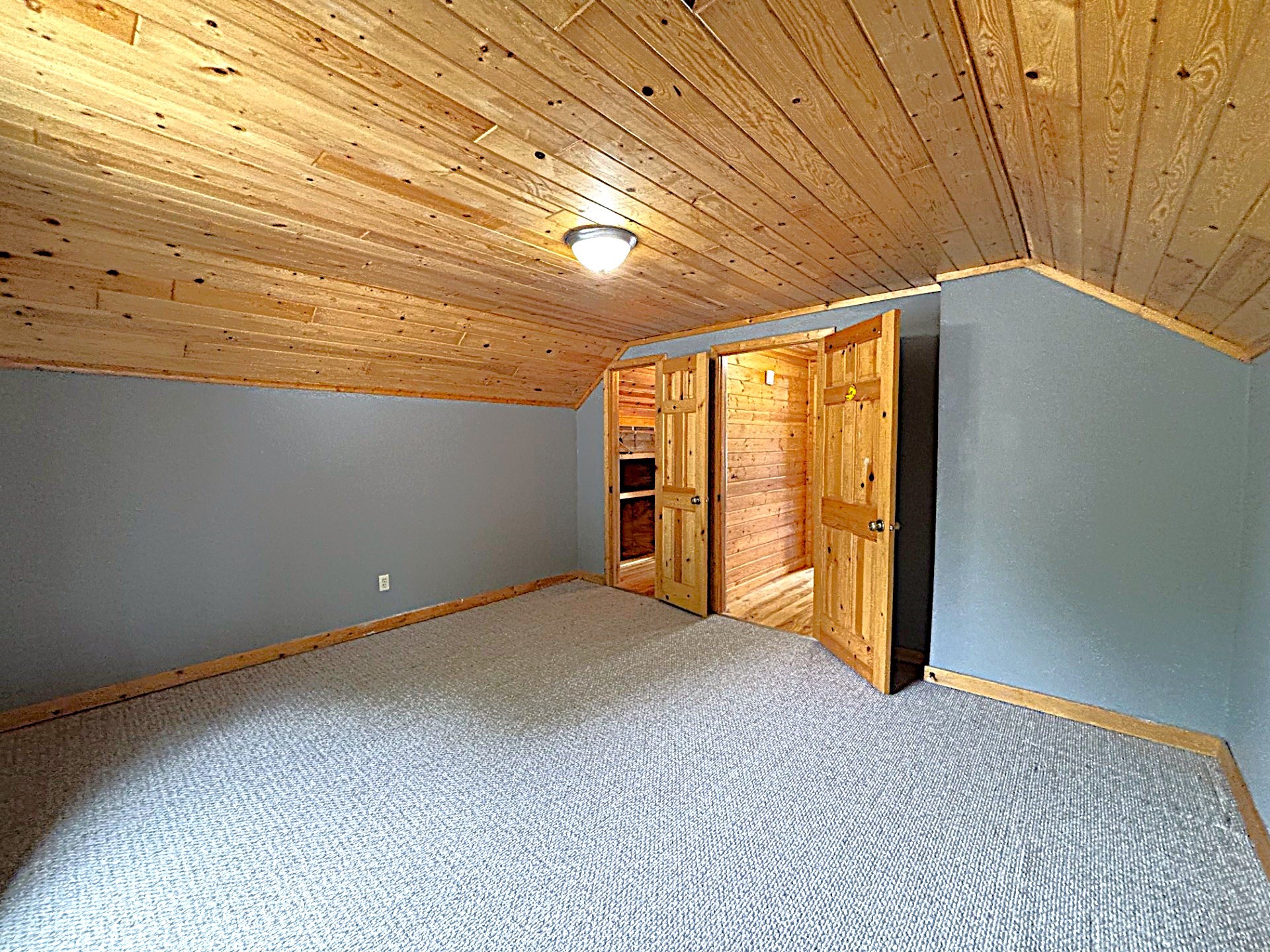 515 Oak Street Property Photo 18