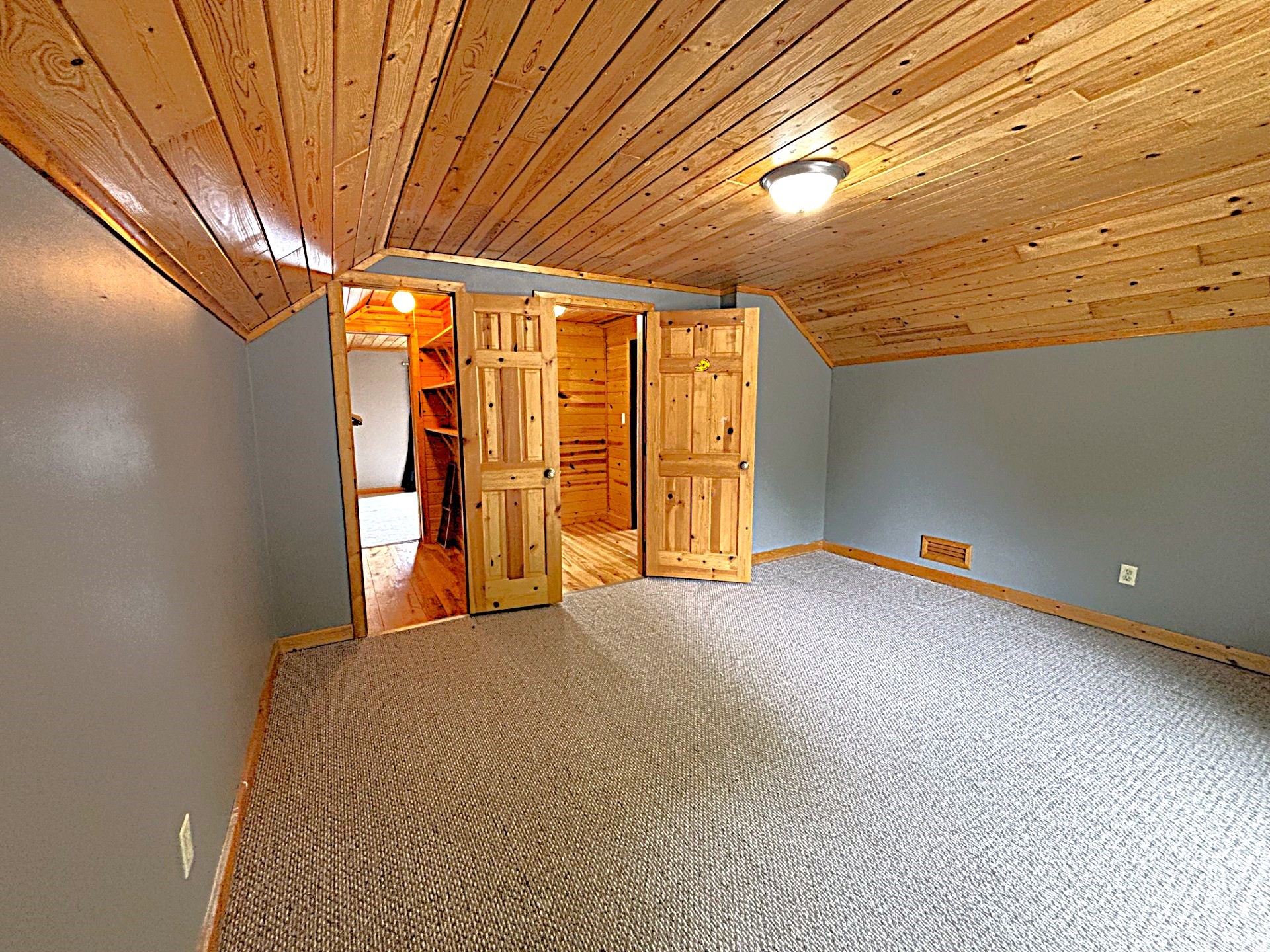 515 Oak Street Property Photo 19