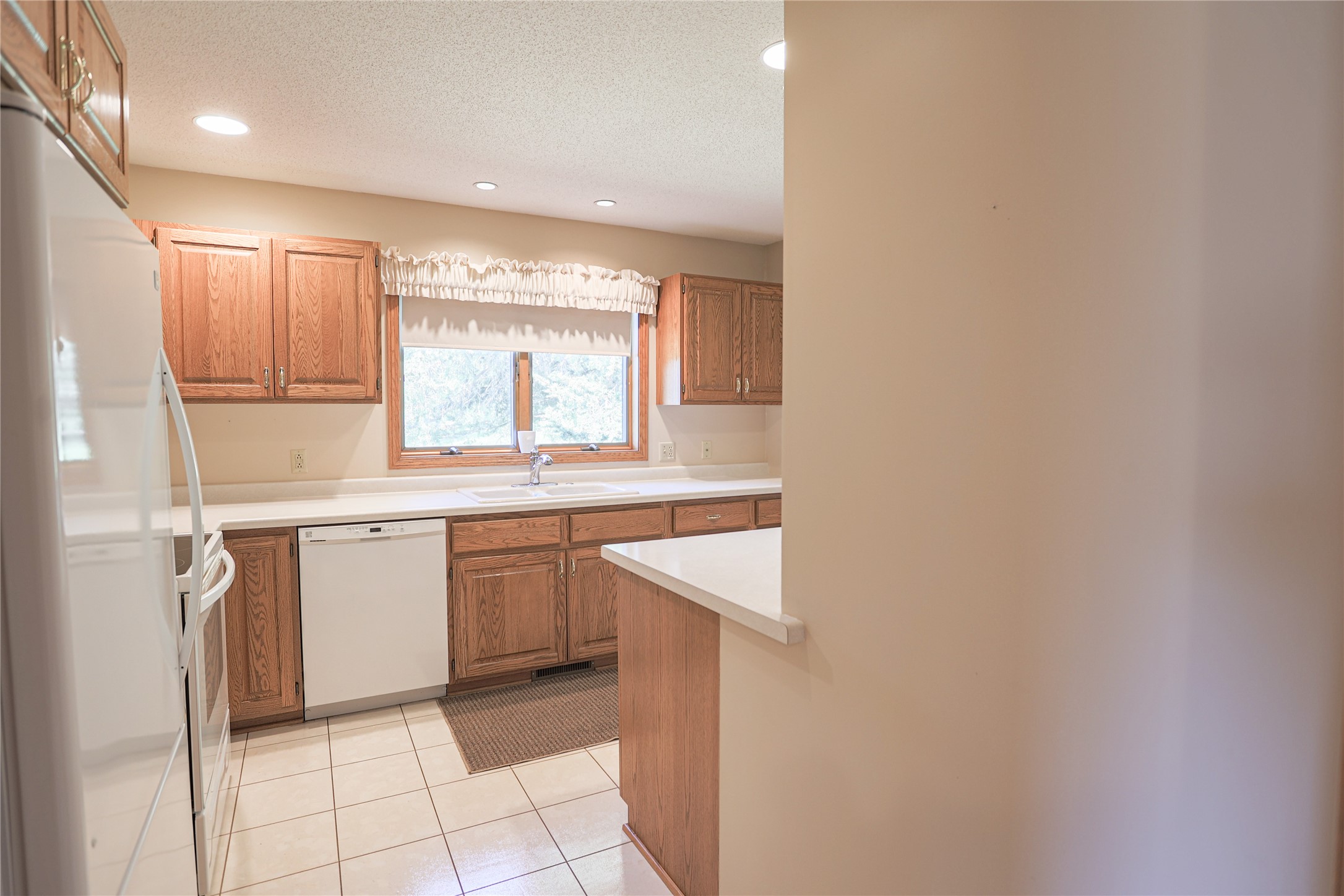 1825 Golf View Drive Property Photo 4