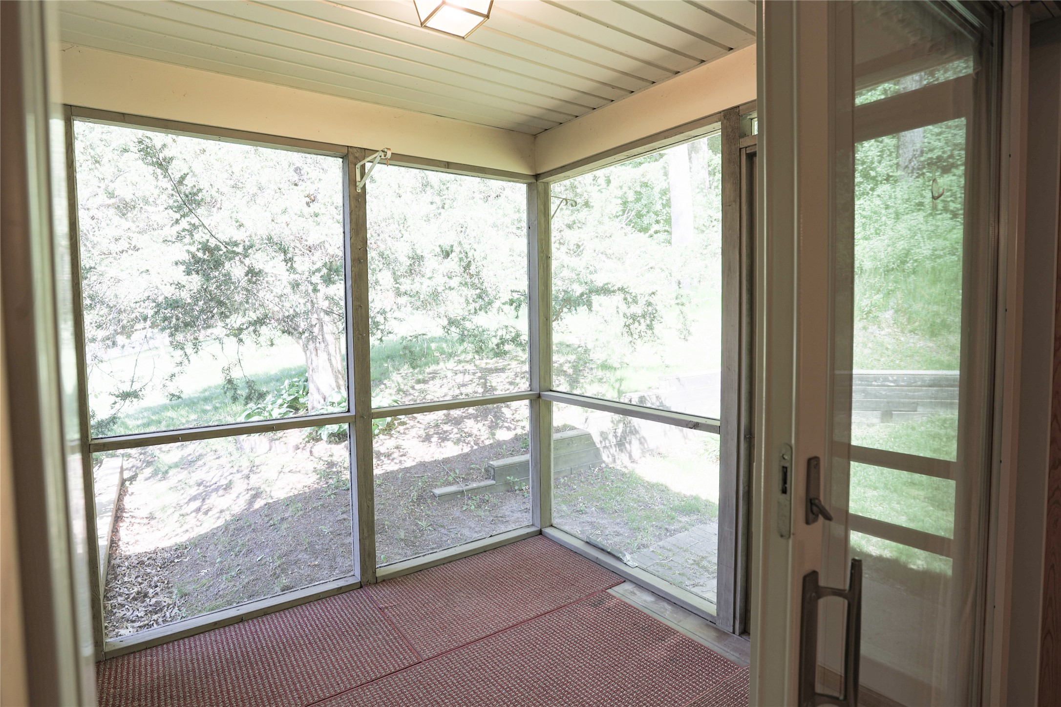 1825 Golf View Drive Property Photo 7