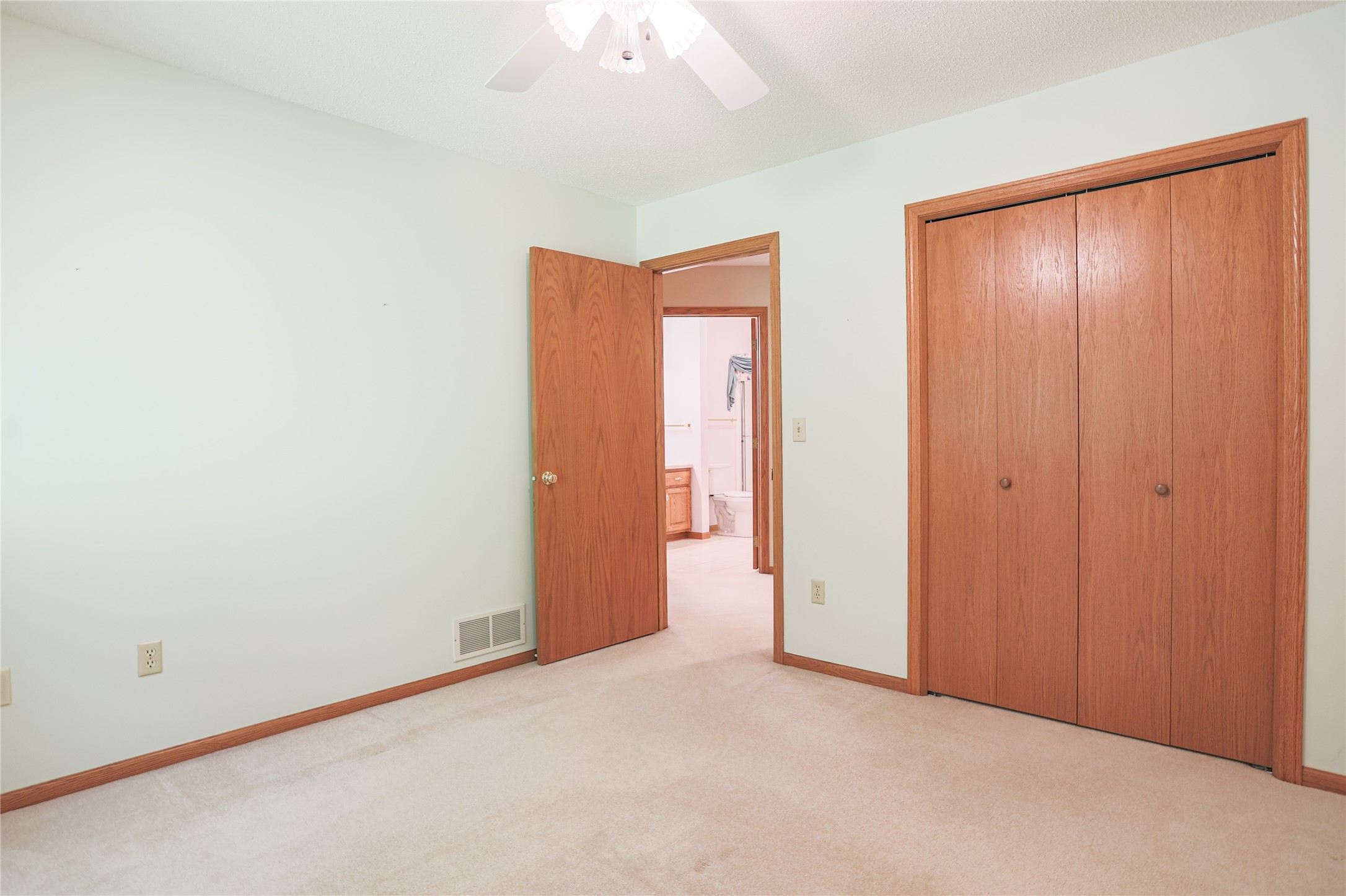 1825 Golf View Drive Property Photo 12