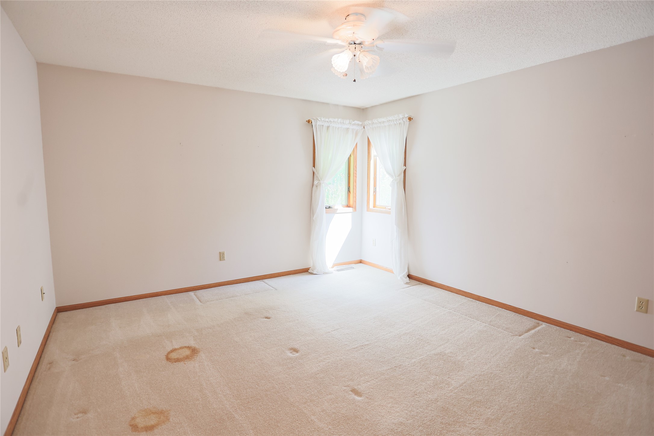 1825 Golf View Drive Property Photo 13