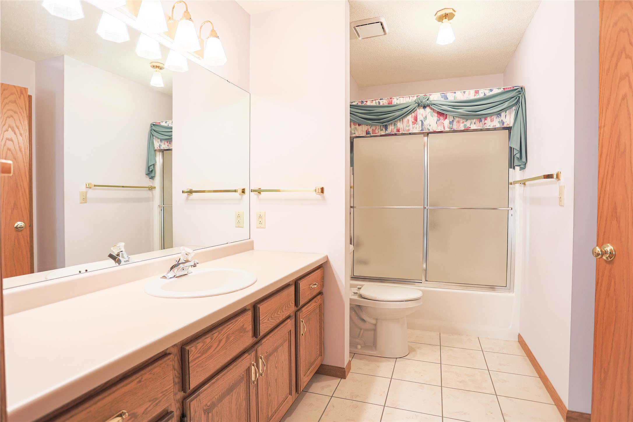 1825 Golf View Drive Property Photo 16