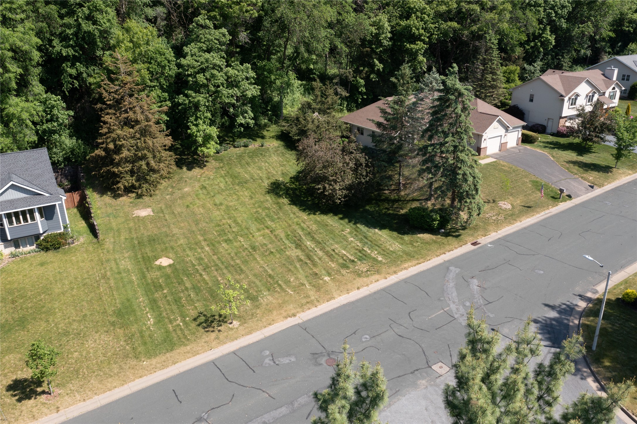 1825 Golf View Drive Property Photo 24