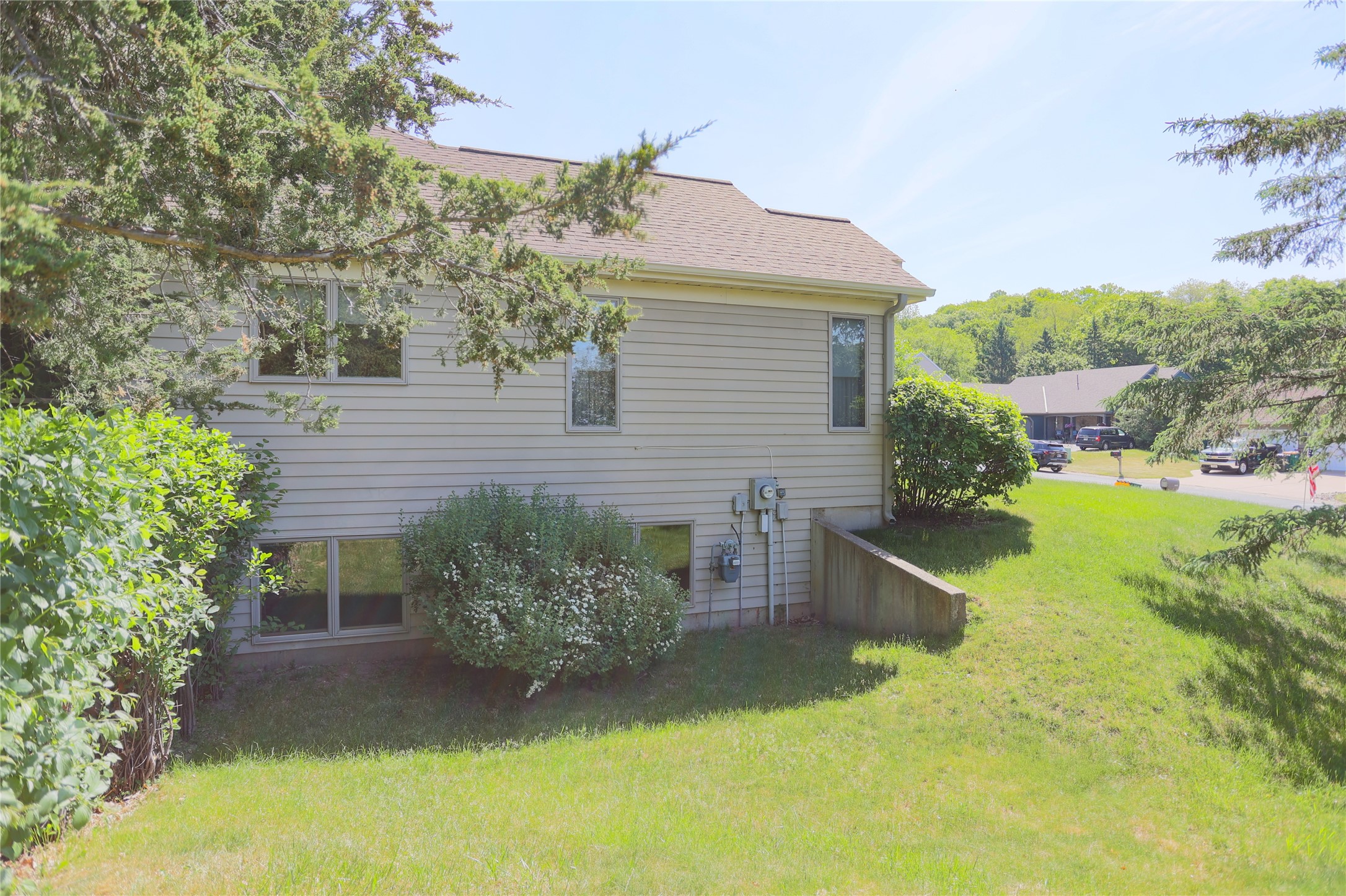 1825 Golf View Drive Property Photo 31