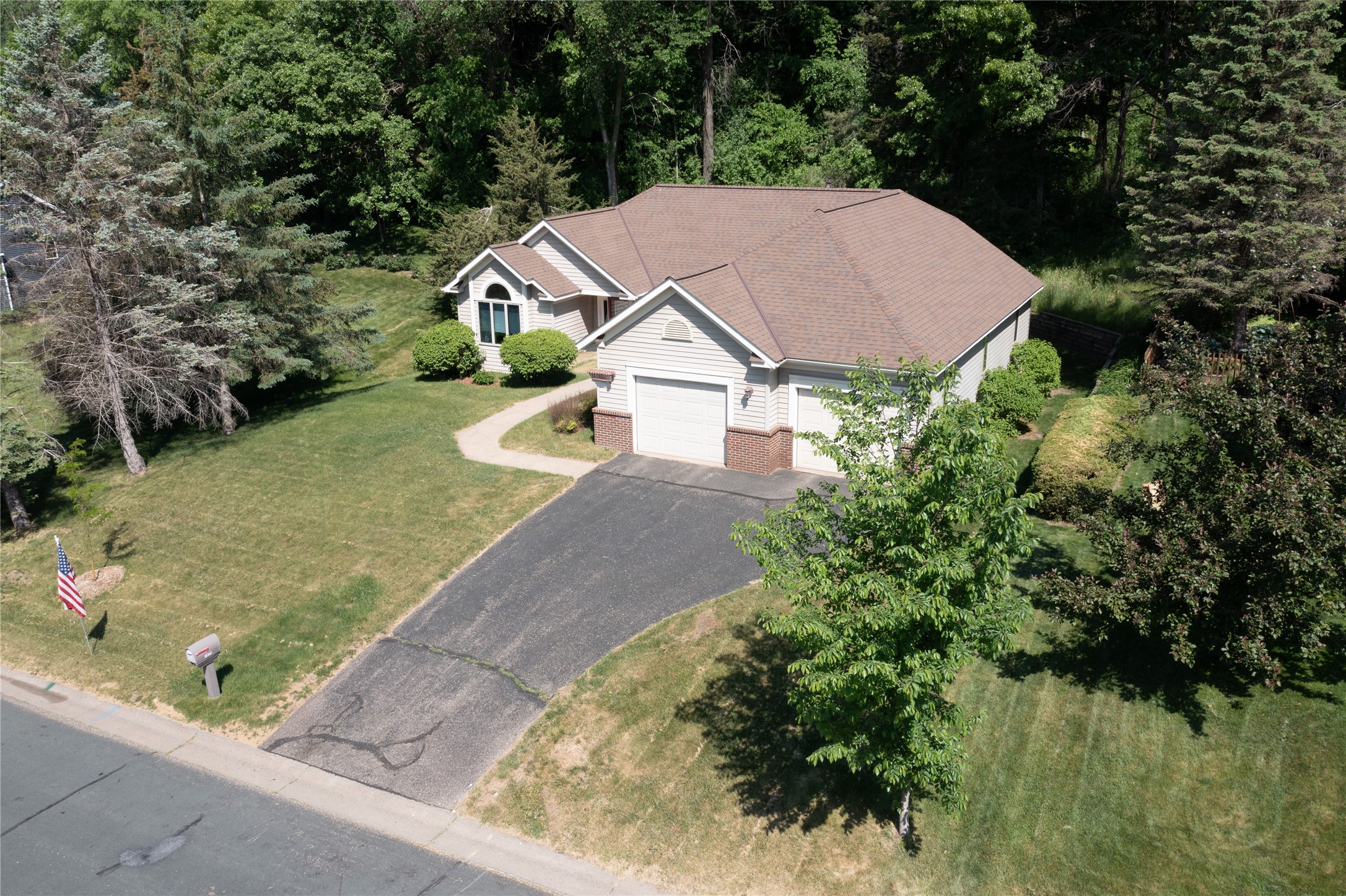1825 Golf View Drive Property Photo 34