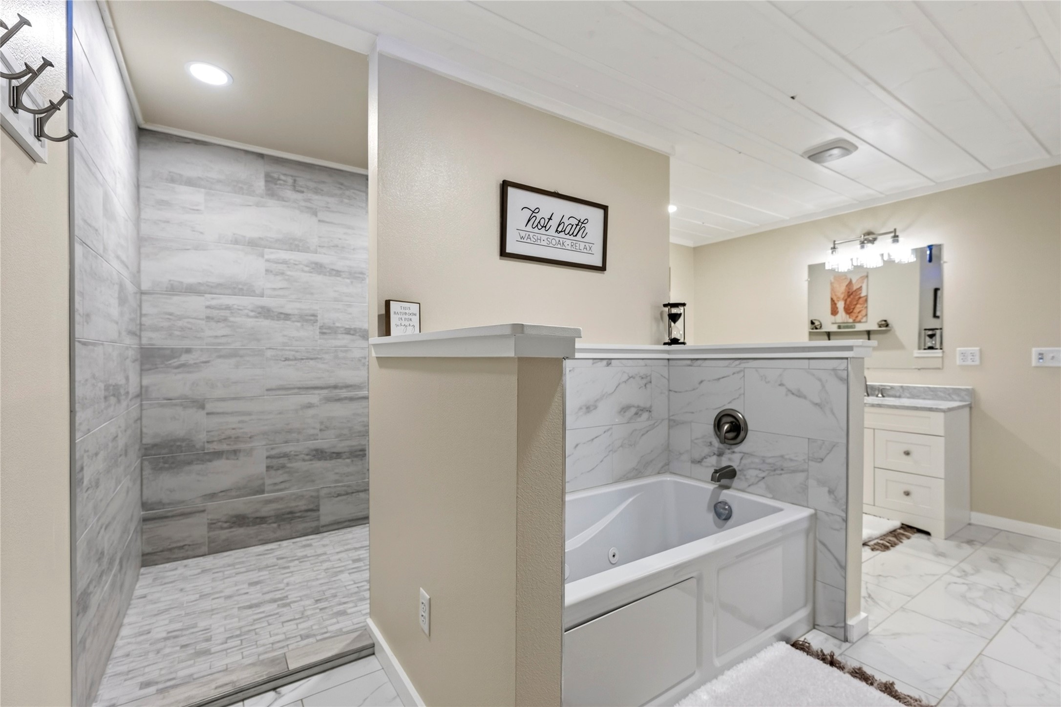 7107 W County Highway B Property Photo 26