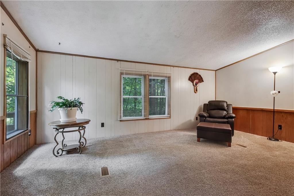 2204 N County Road E Property Photo 12