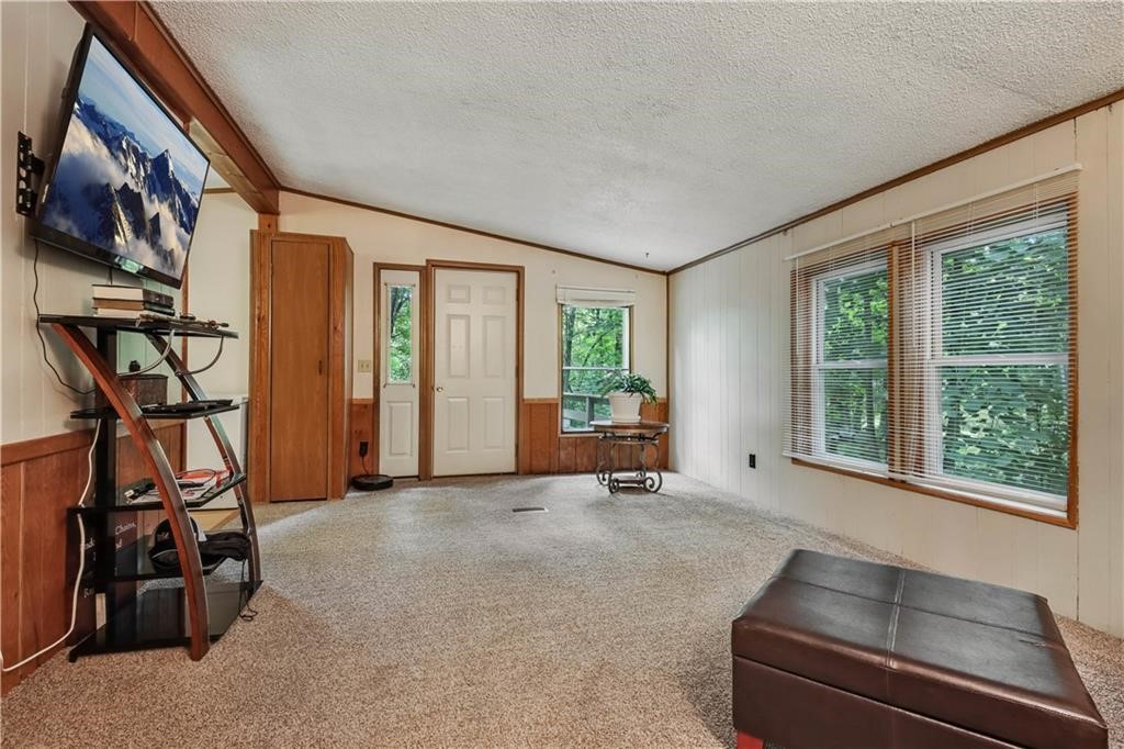 2204 N County Road E Property Photo 13
