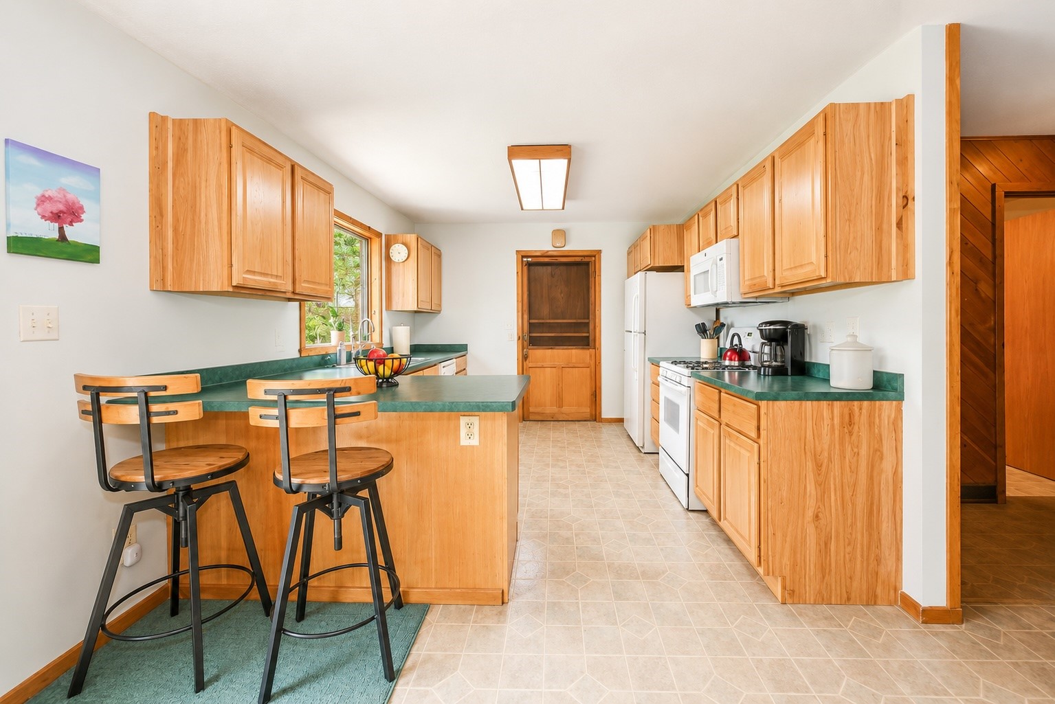 7042 N Lake Shore Drive Property Photo 11