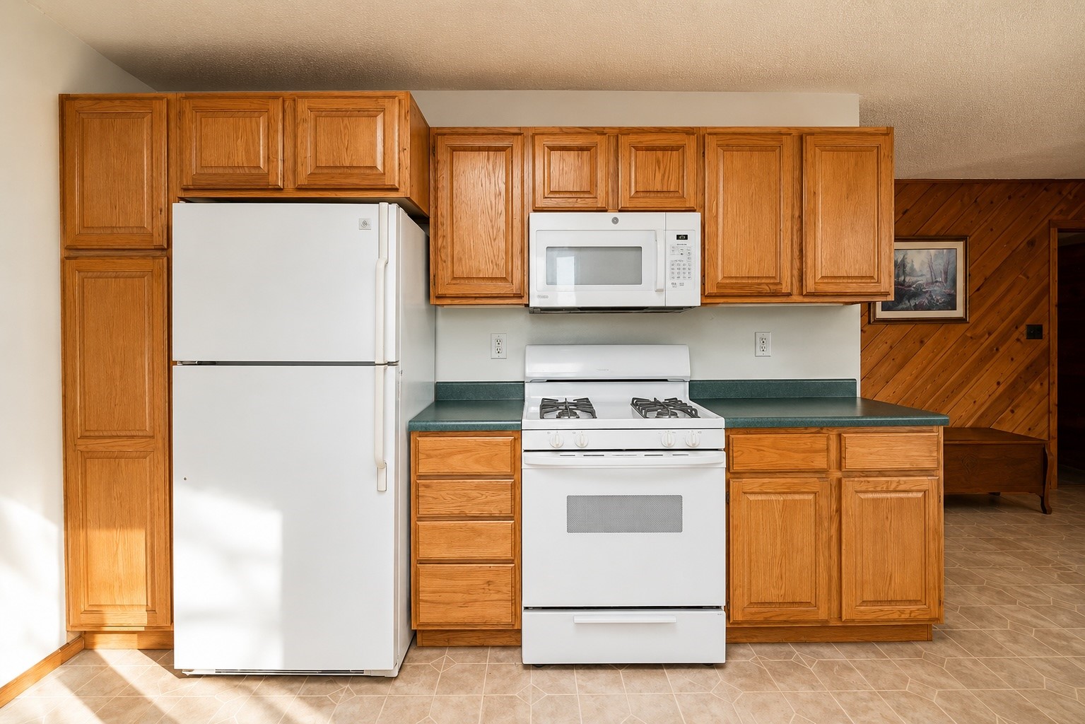 7042 N Lake Shore Drive Property Photo 13