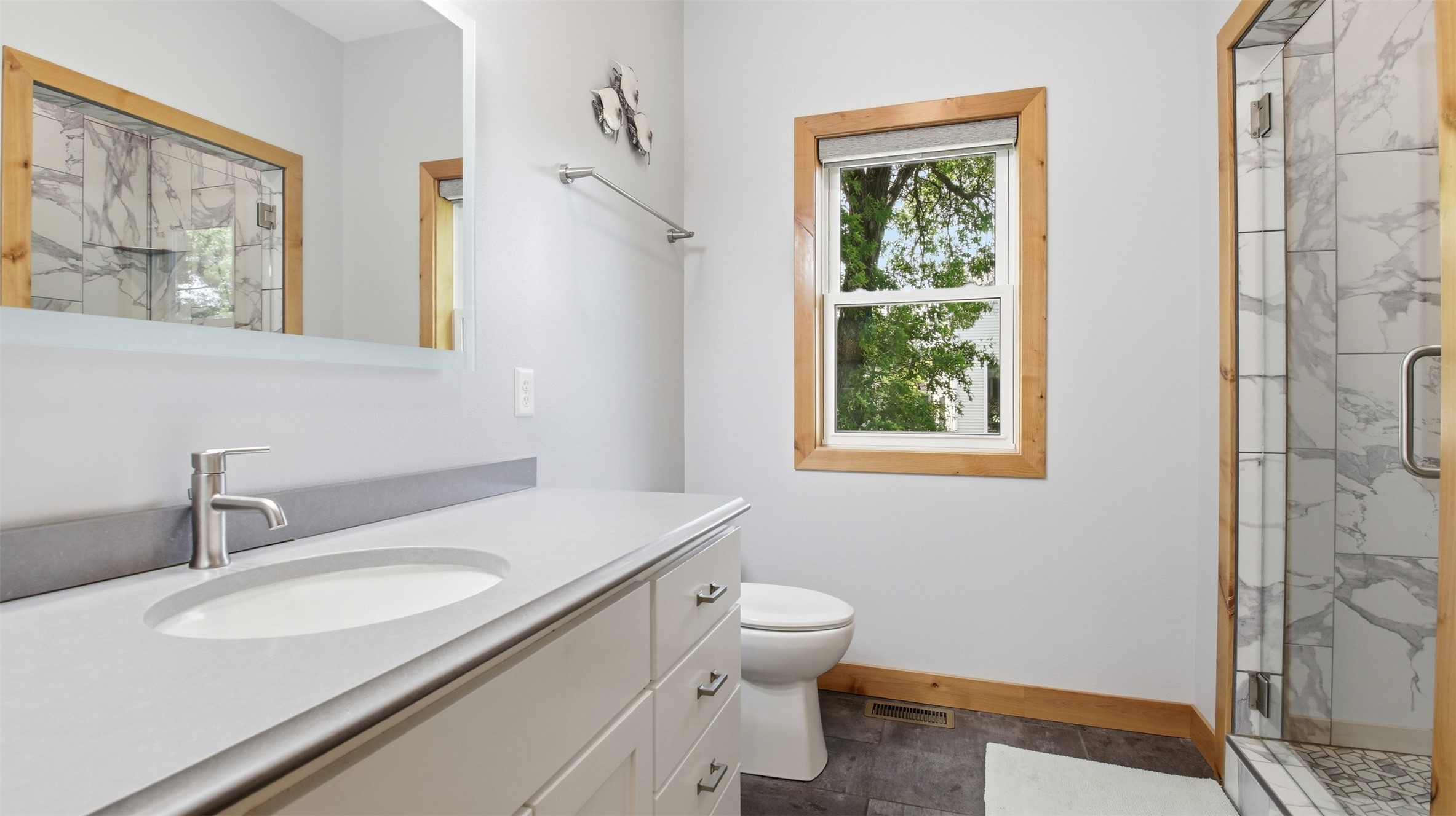 952a 24 7/8 Street Property Photo 17