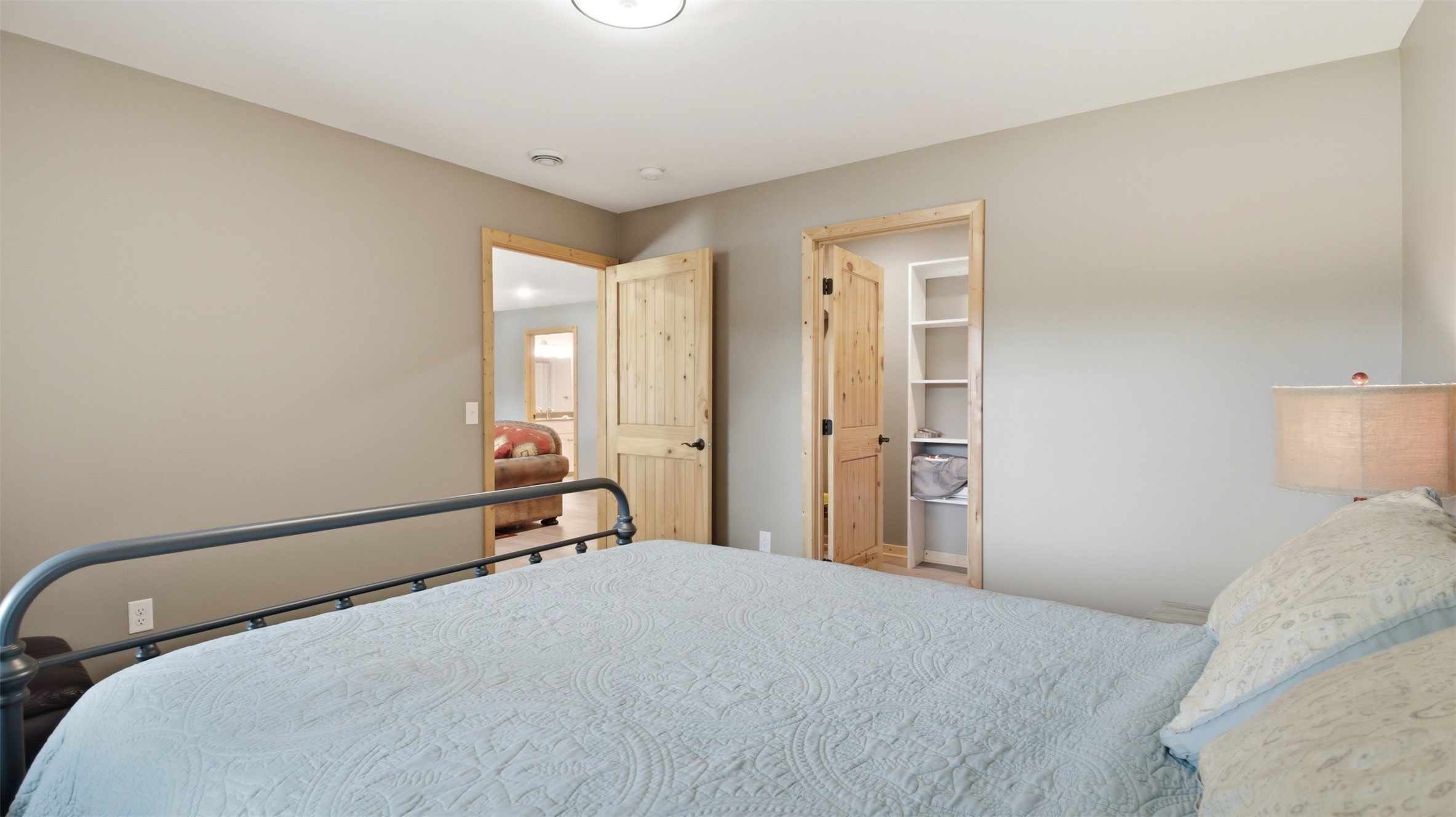 952a 24 7/8 Street Property Photo 34