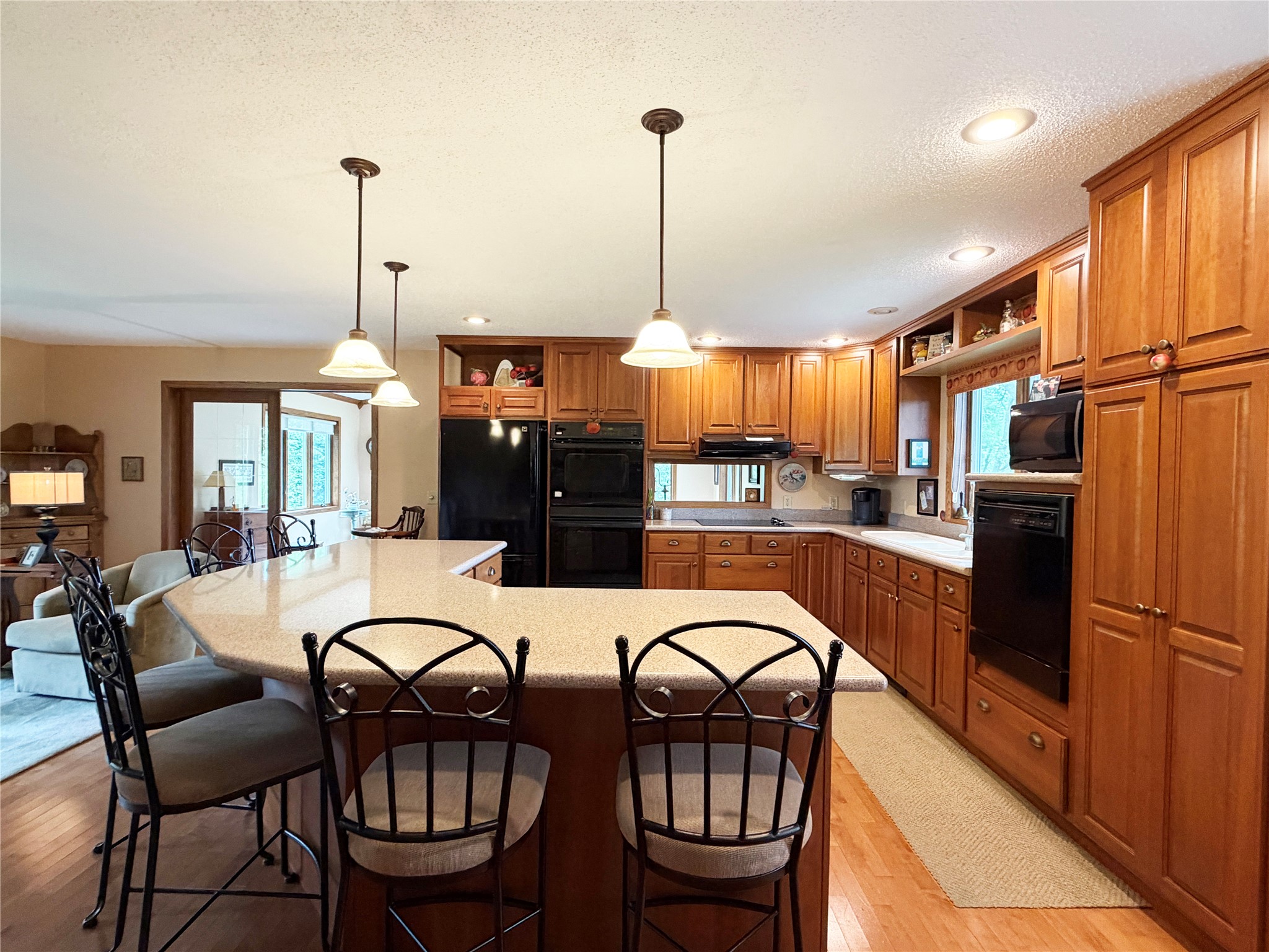 1915 22 1/2 Avenue Property Photo 6