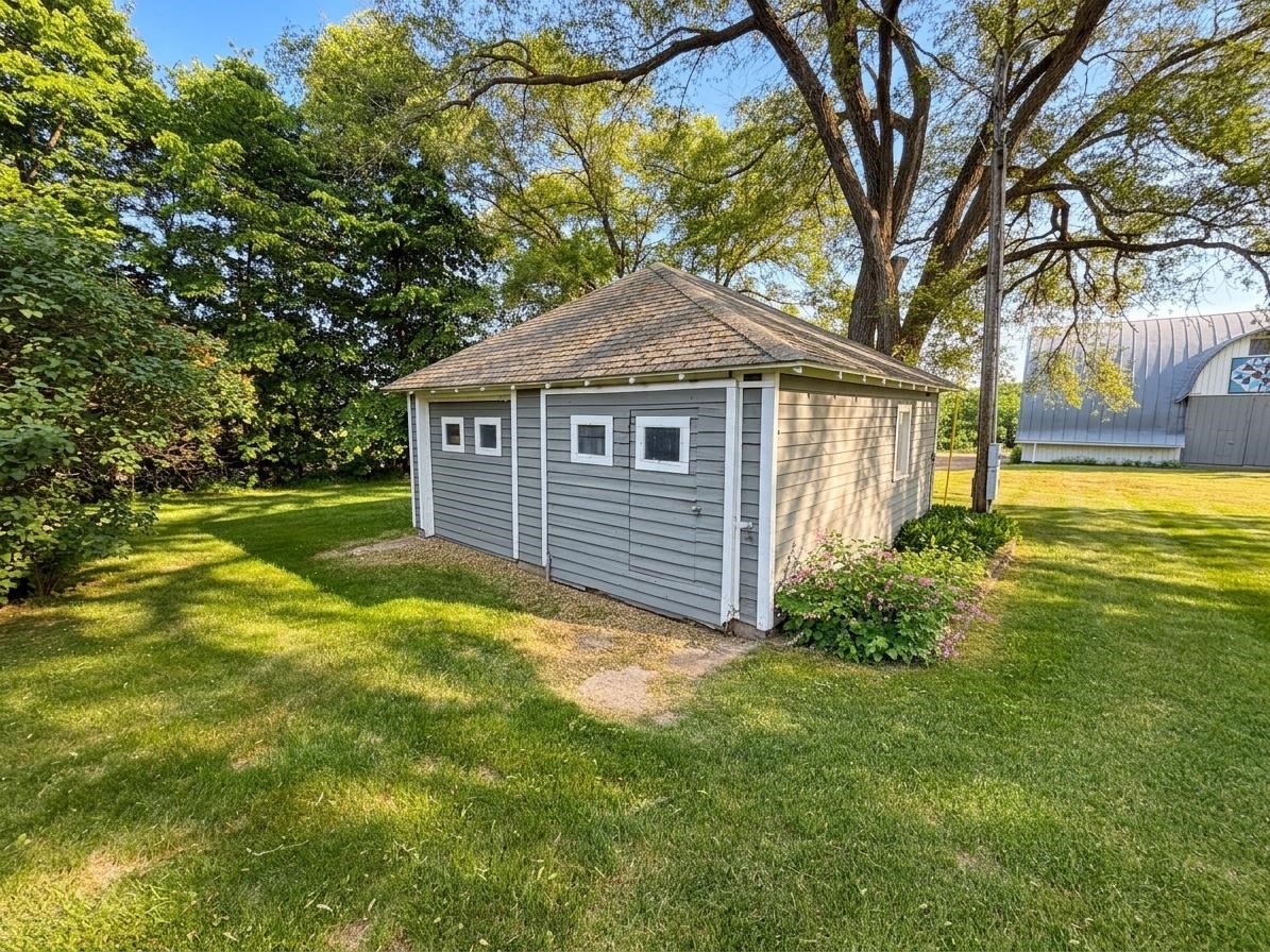 1915 22 1/2 Avenue Property Photo 38