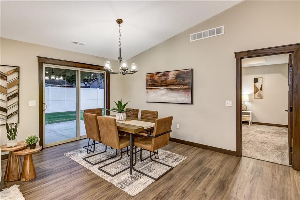 1825 Evergreen Terrace Property Photo 11