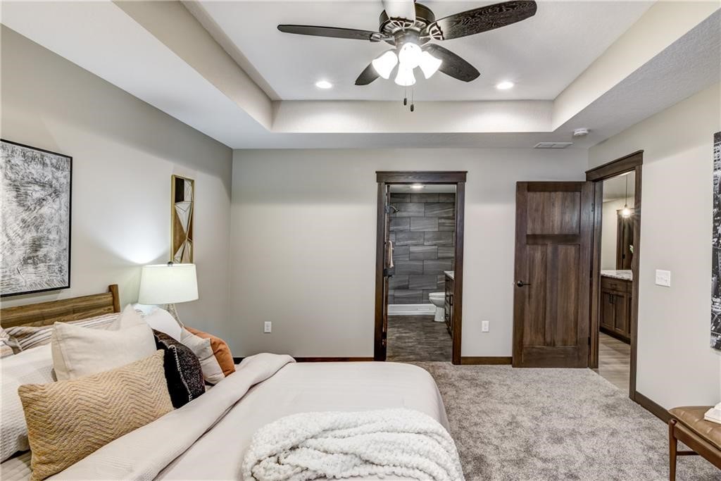 1825 Evergreen Terrace Property Photo 14