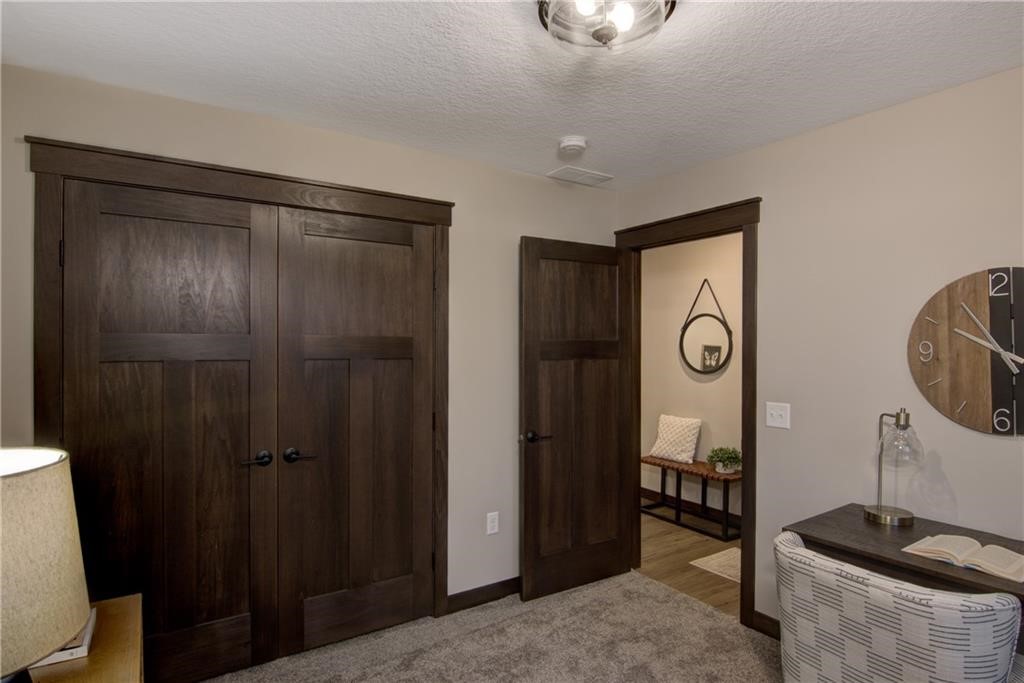 1825 Evergreen Terrace Property Photo 19