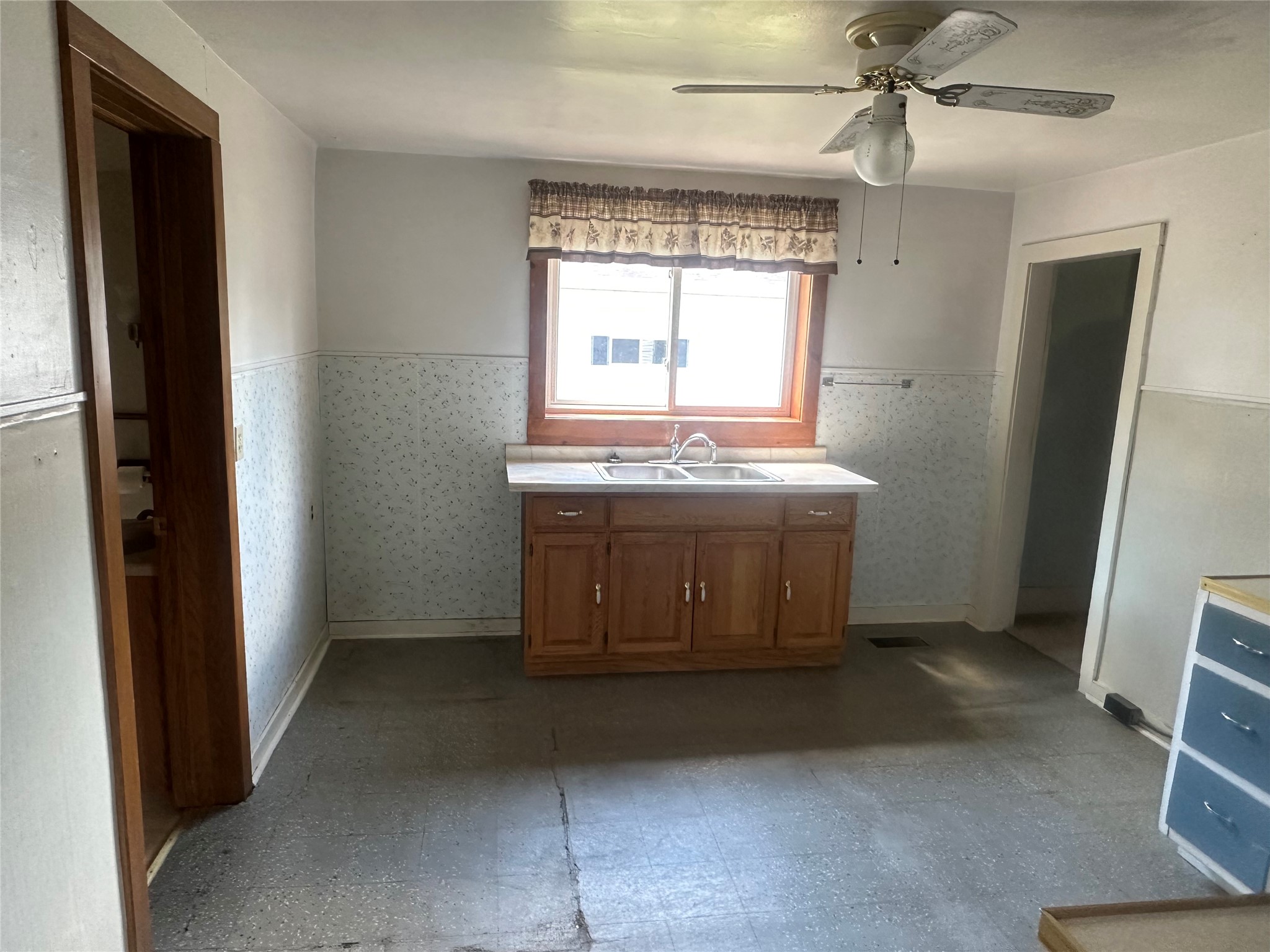 301 Cliff Street Property Photo 11