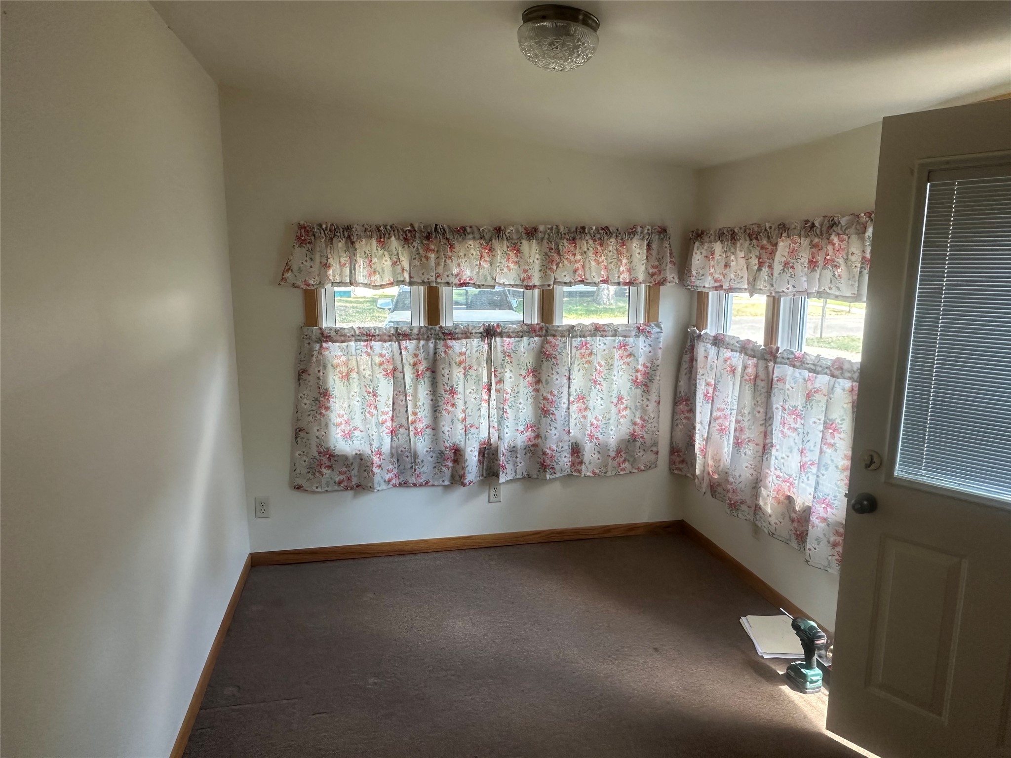 301 Cliff Street Property Photo 24