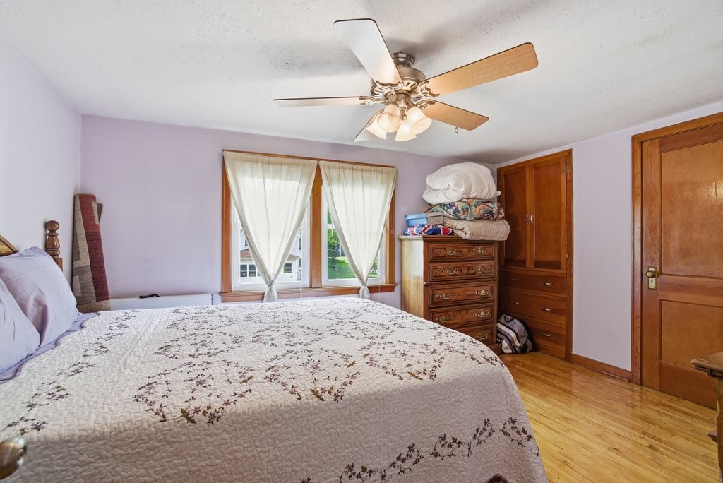 1102 14th Avenue E Property Photo 8