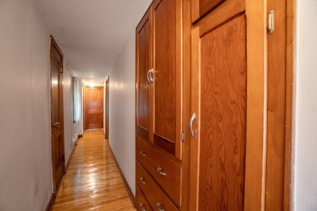 1102 14th Avenue E Property Photo 10