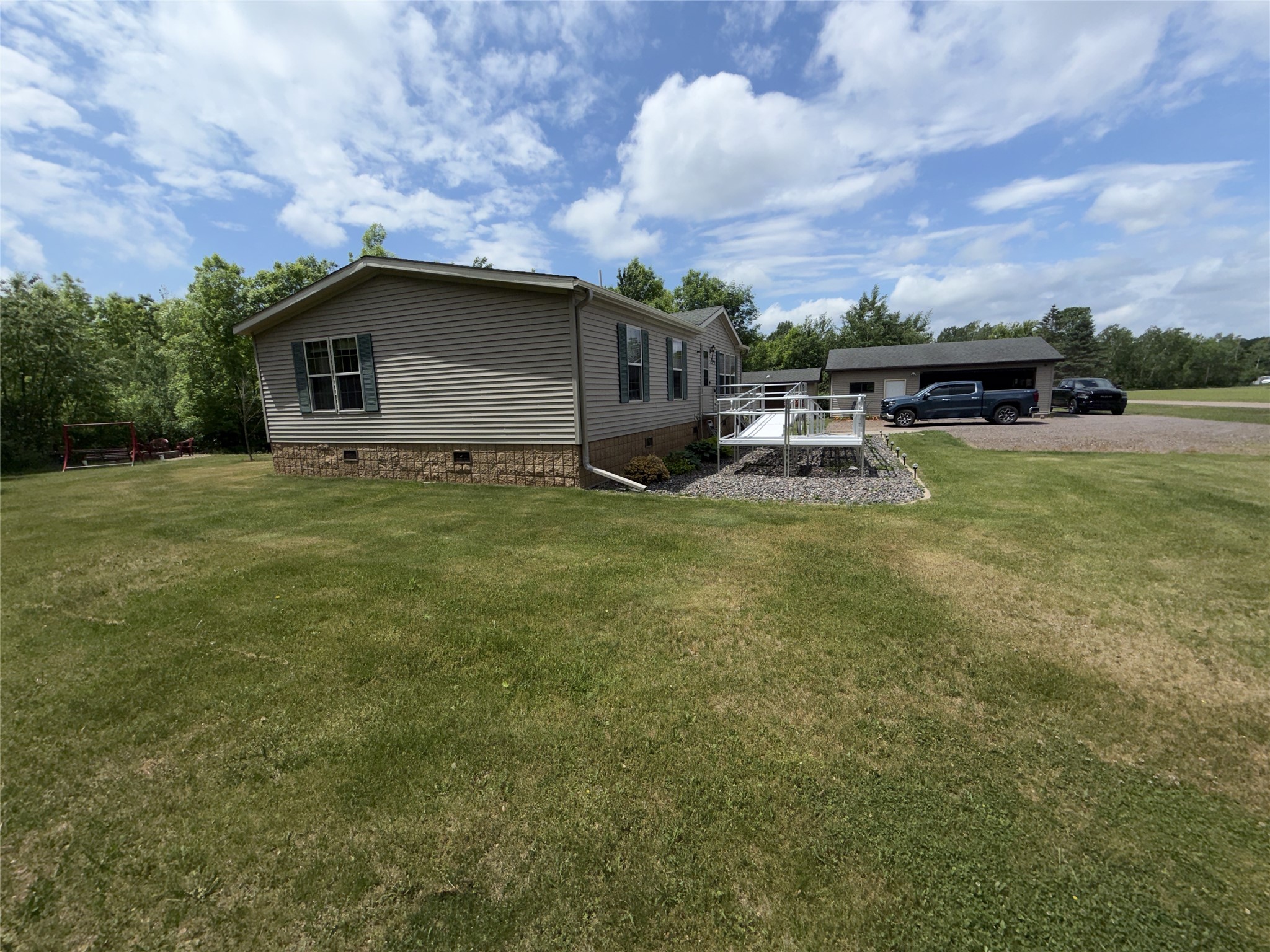 1130 N Sunset Lane Property Photo 5