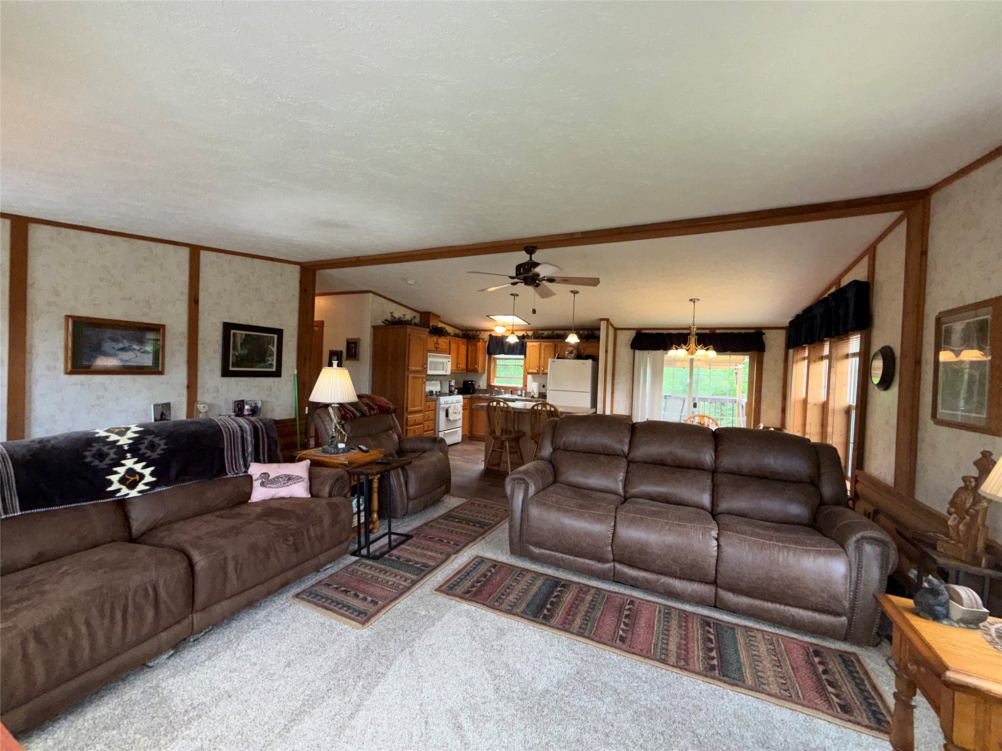 1130 N Sunset Lane Property Photo 14