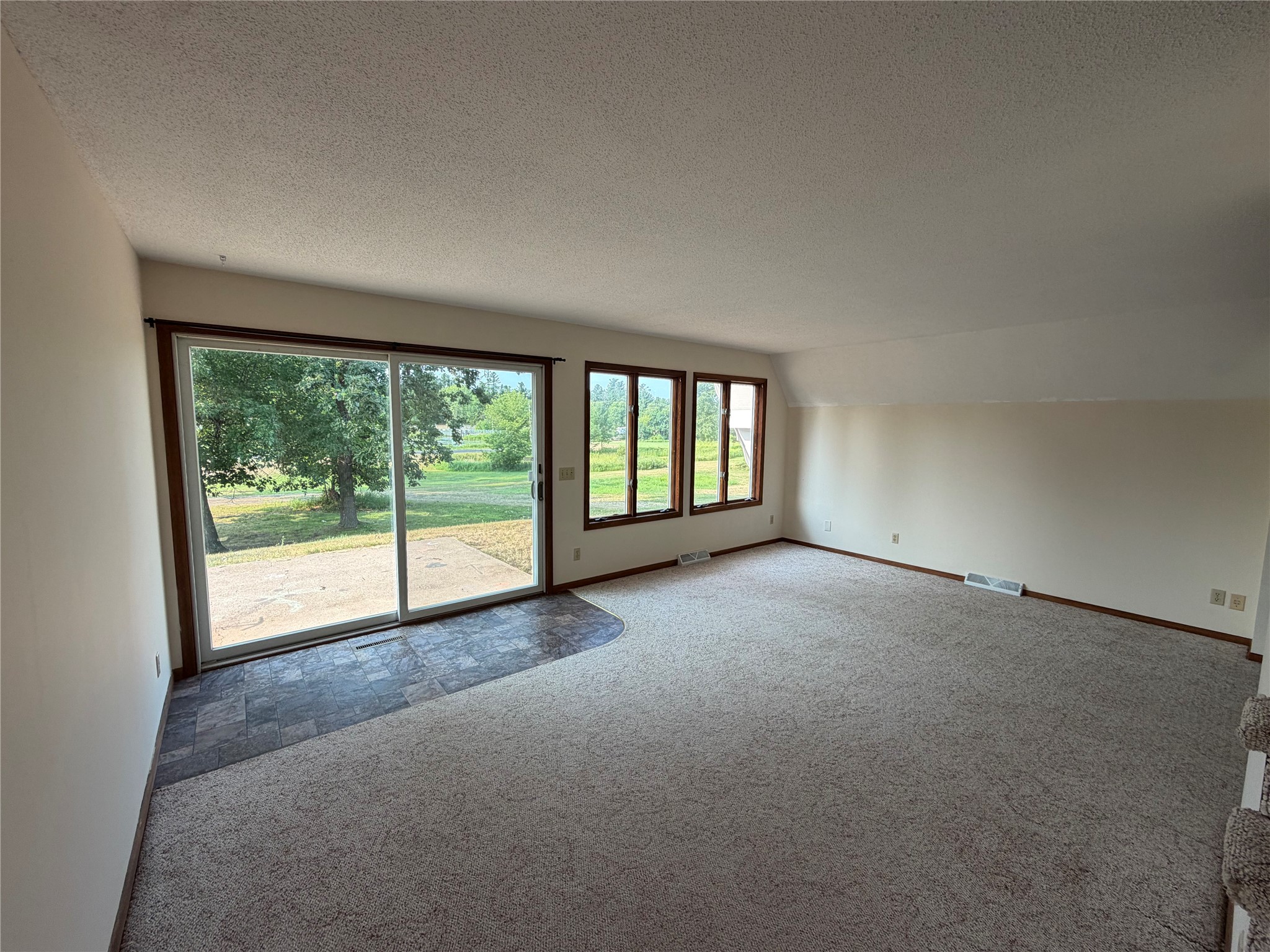 233 N Park Street Property Photo 12