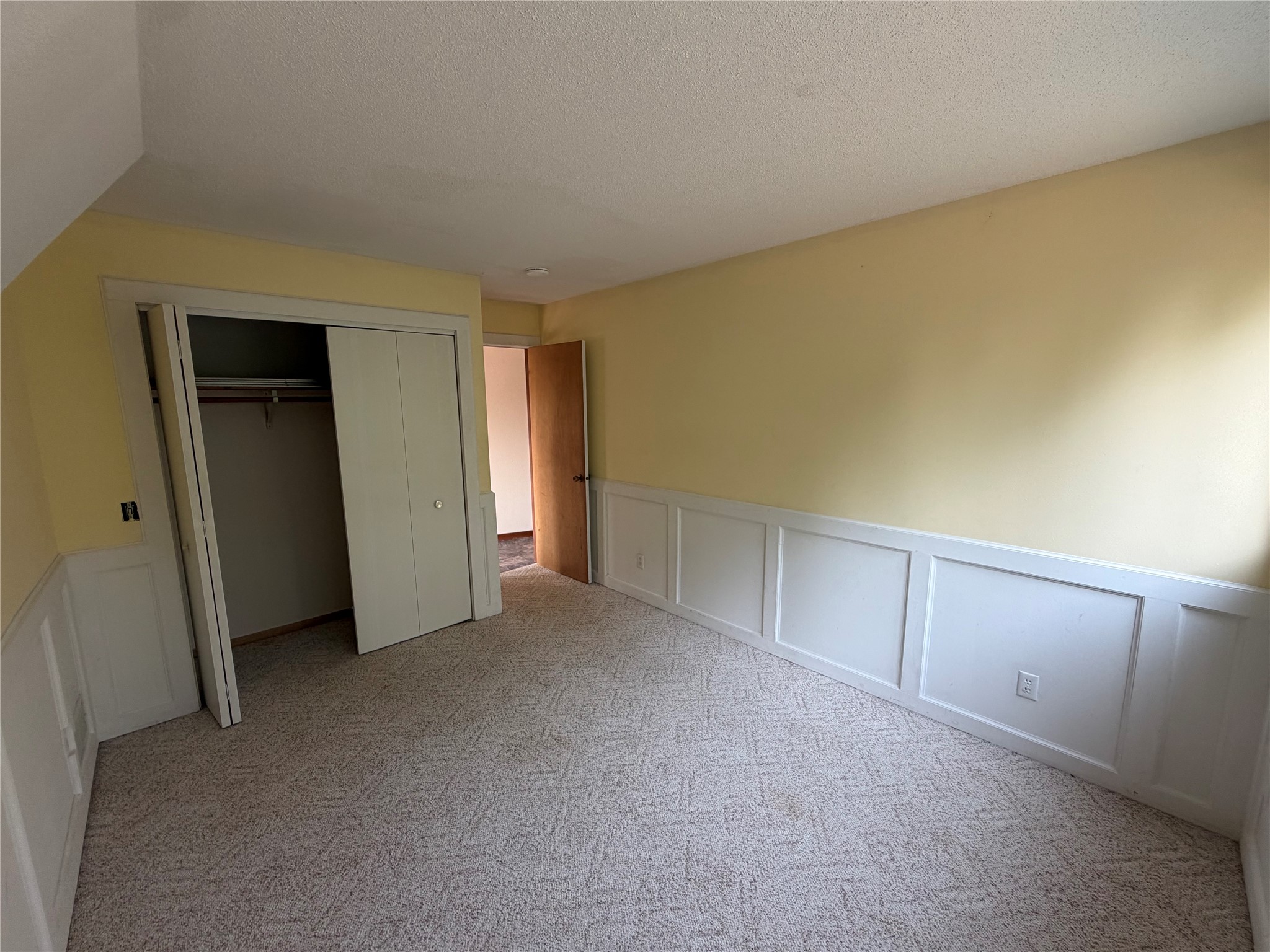 233 N Park Street Property Photo 15