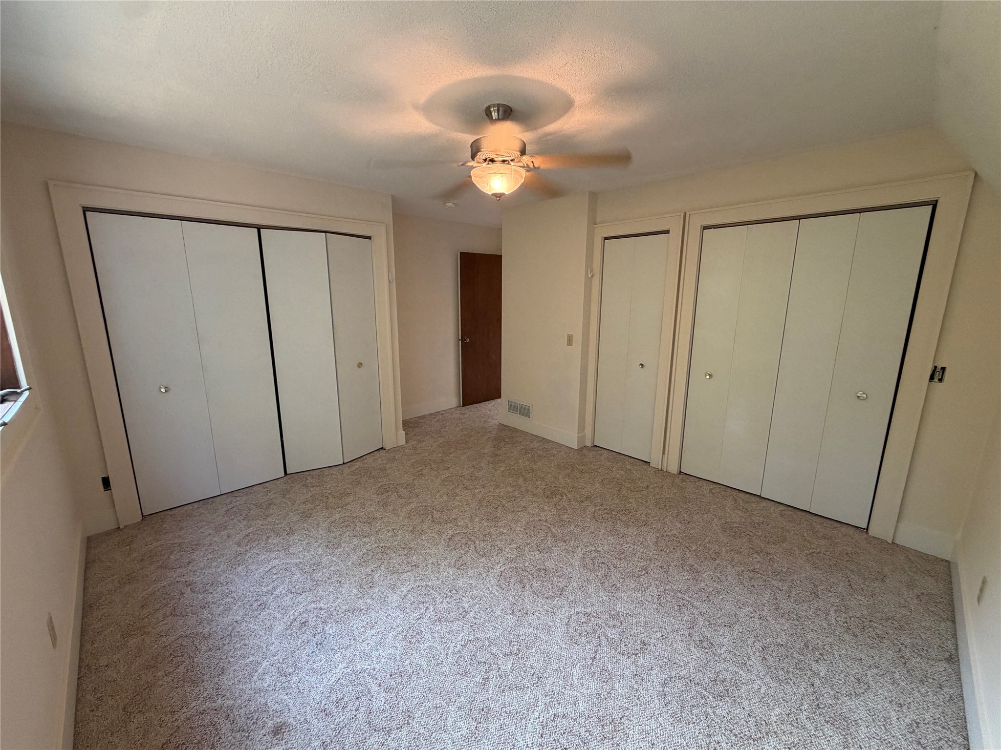 233 N Park Street Property Photo 18