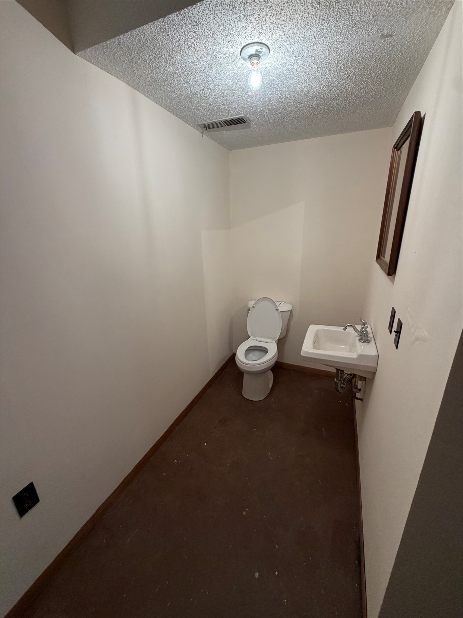 233 N Park Street Property Photo 36