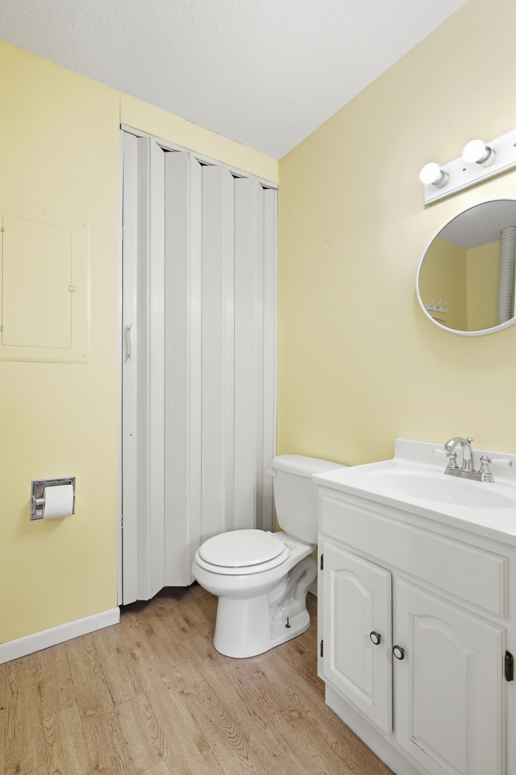 333 Odanah Avenue 4a Property Photo 9