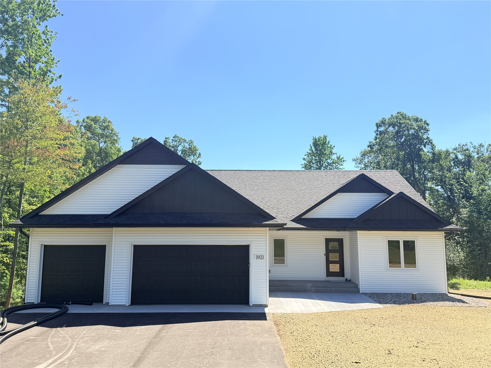 1921 Legacy Drive Property Photo 1