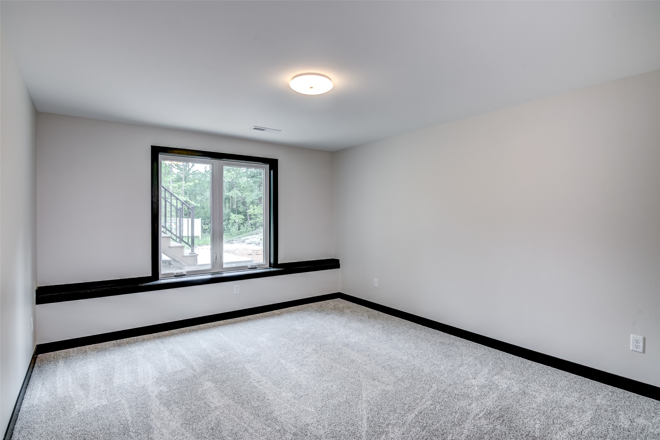1921 Legacy Drive Property Photo 27