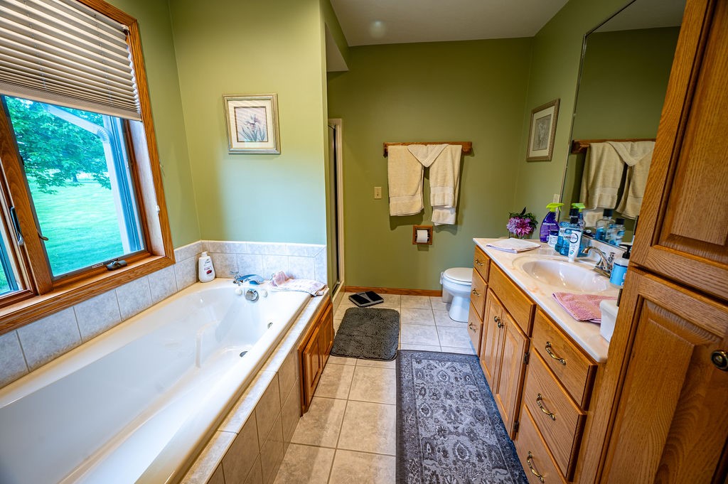 2541 90th Avenue Property Photo 15