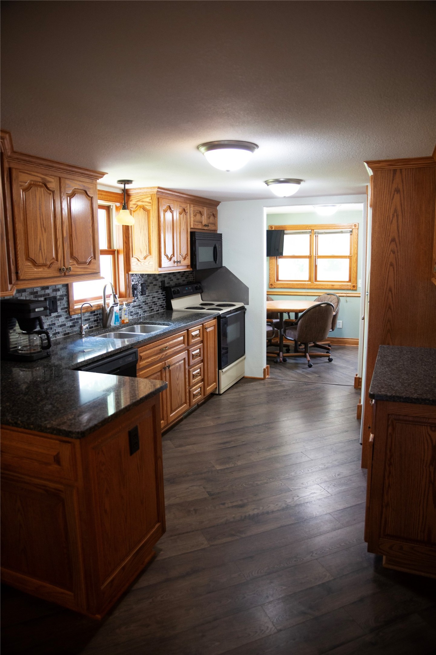 389 Lincoln Street Property Photo 15