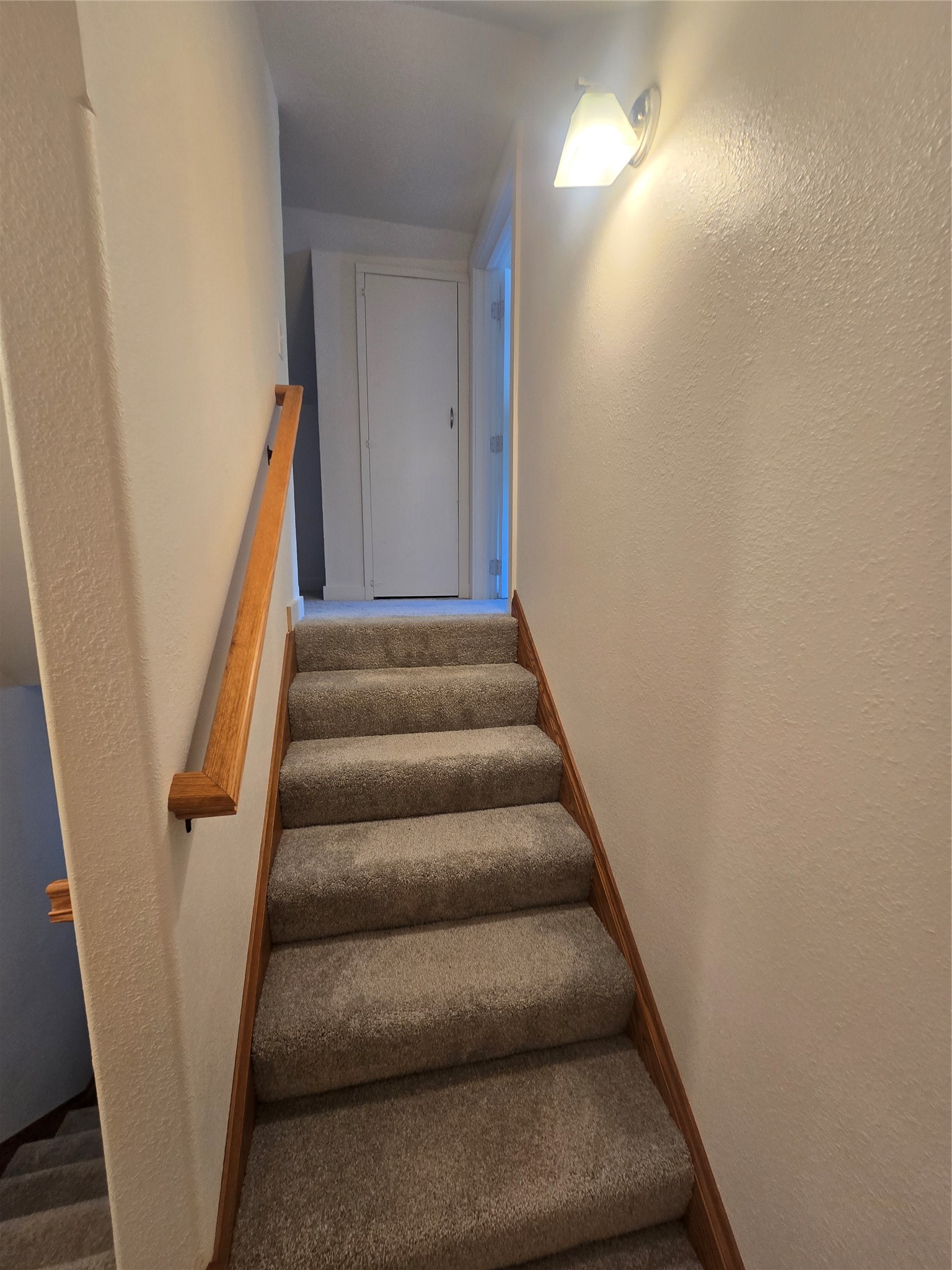 389 Lincoln Street Property Photo 21