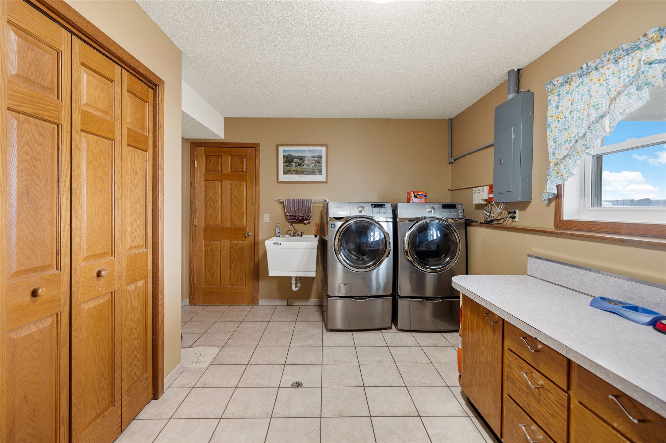 2435 50th Avenue Property Photo 50