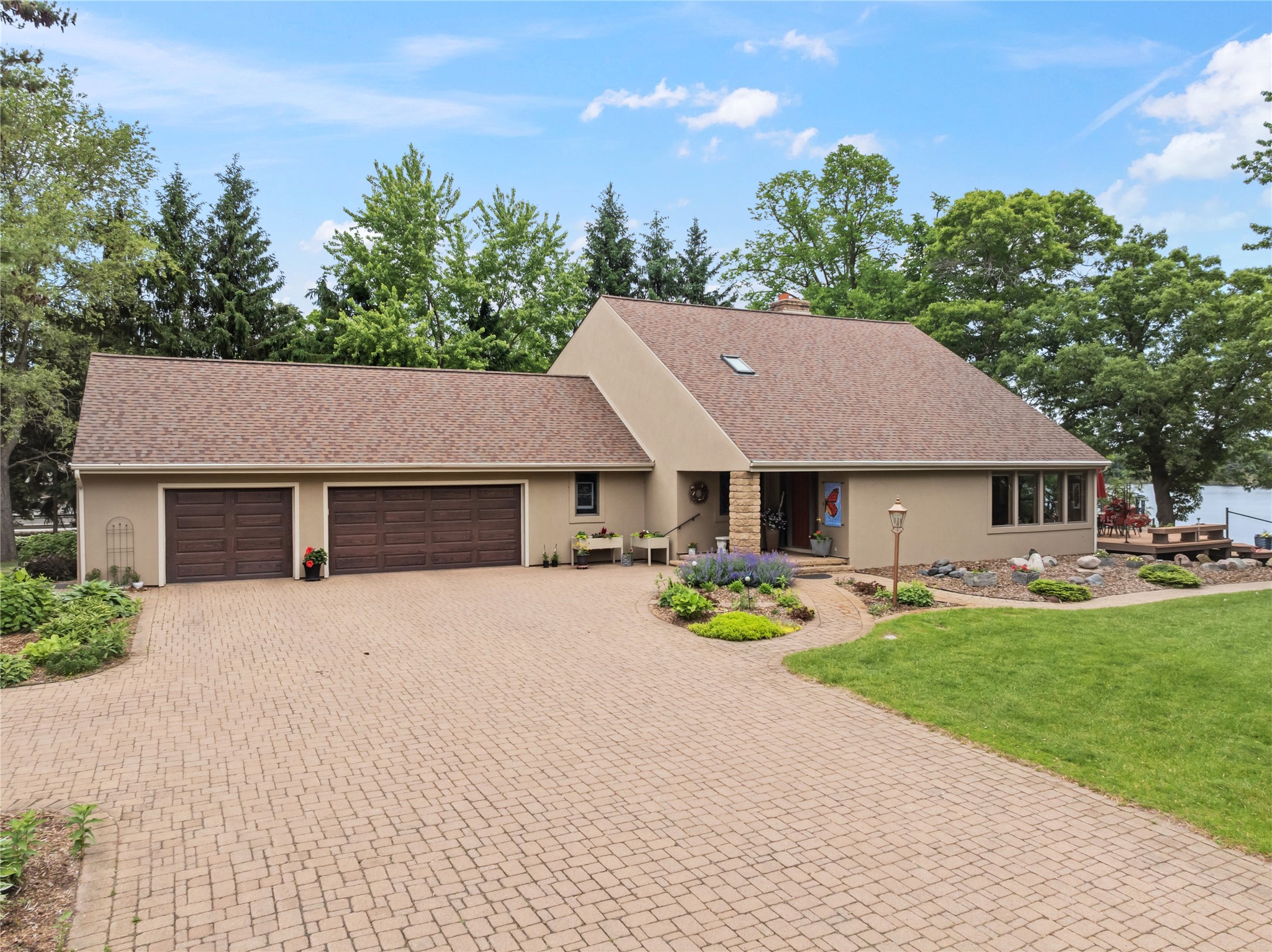 2195 18 3/8 Avenue Property Photo 1