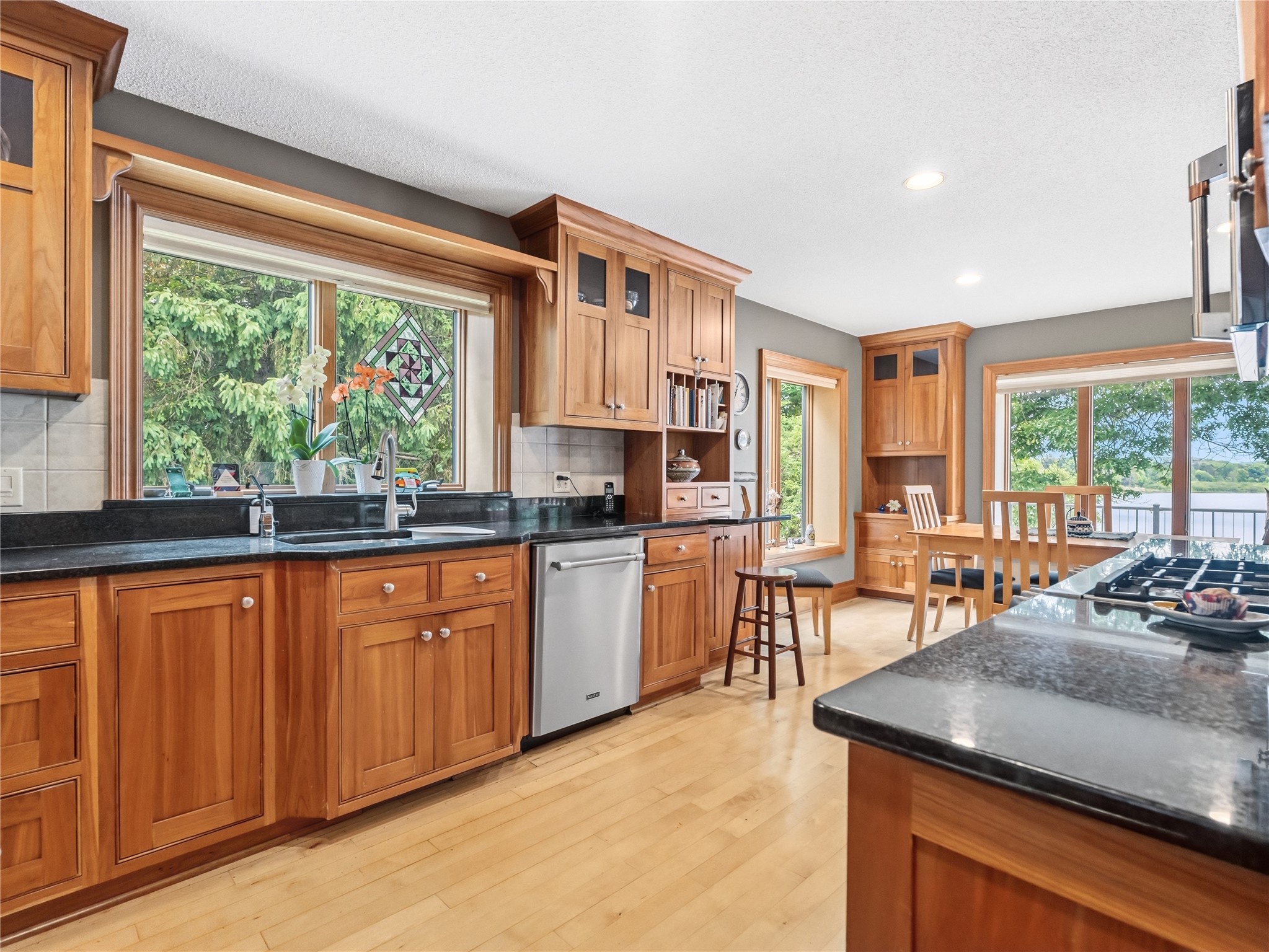 2195 18 3/8 Avenue Property Photo 15