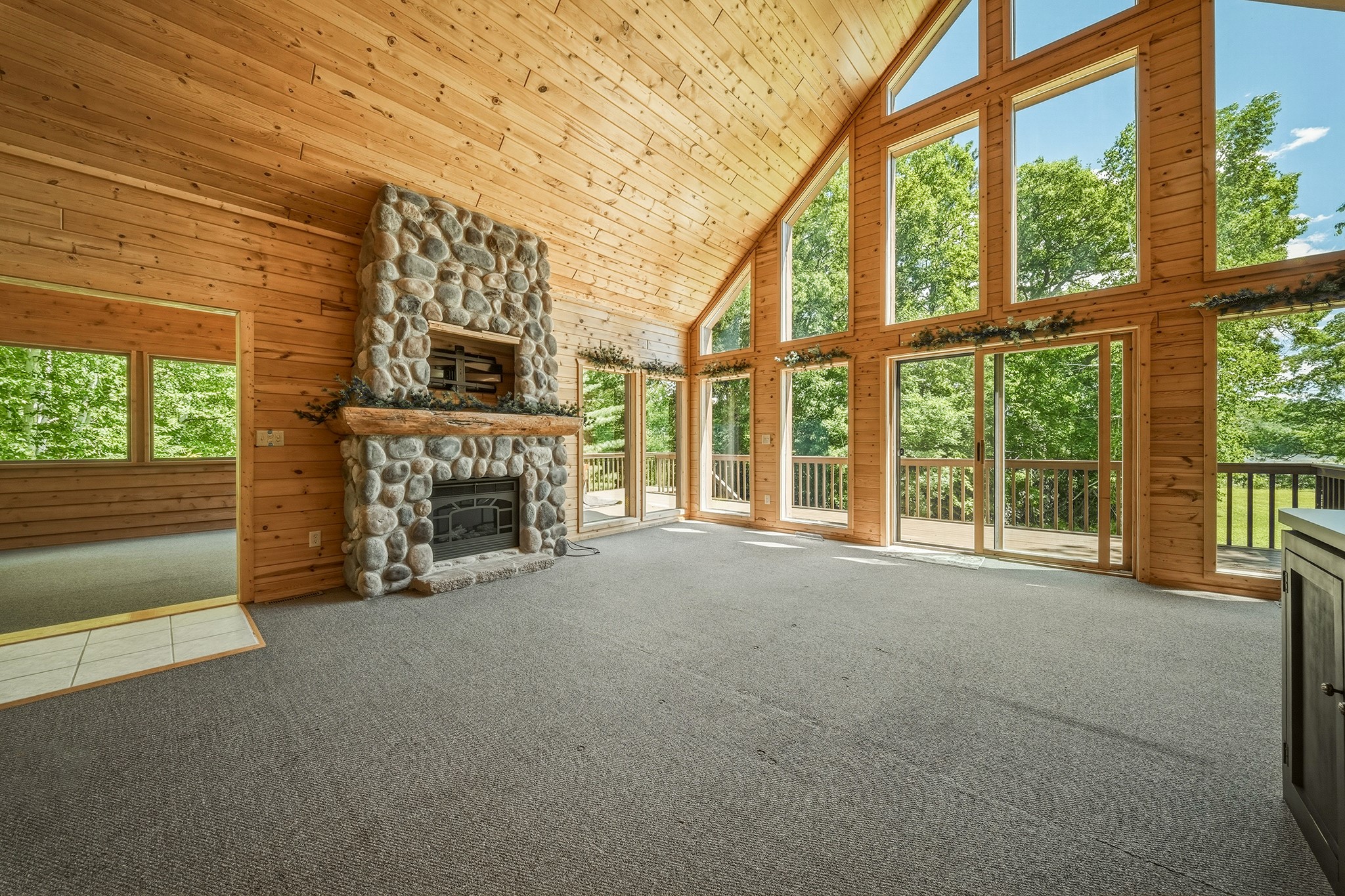 W2728 3rd Street Property Photo 4