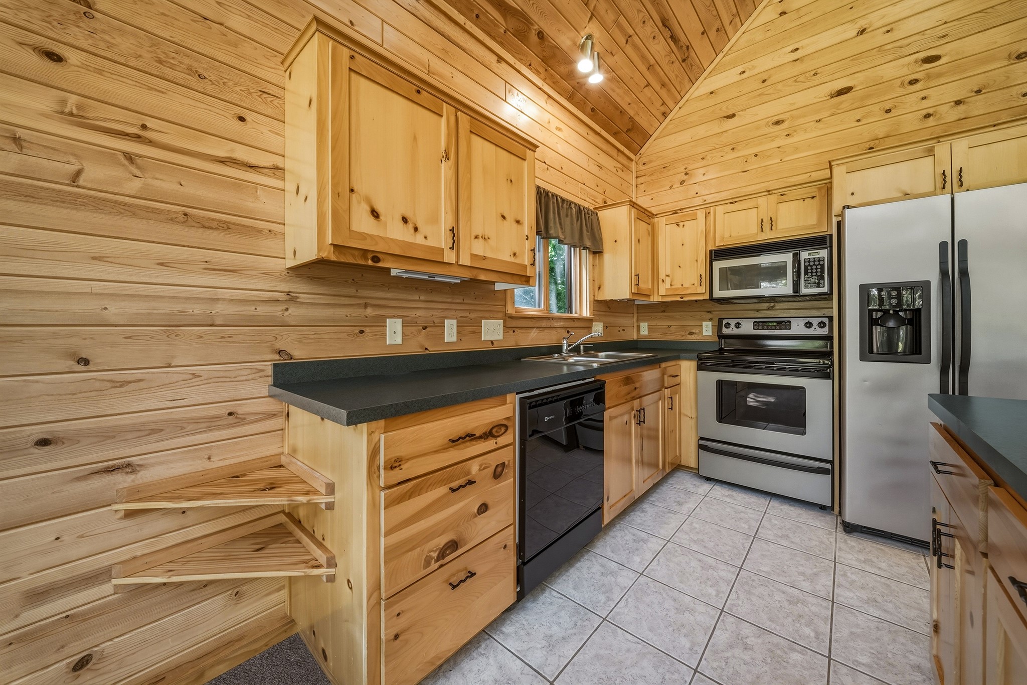 W2728 3rd Street Property Photo 8