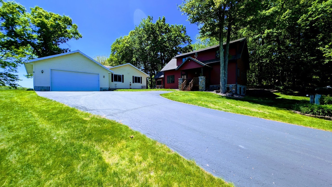 W13235 Old Highway D Property Photo 1