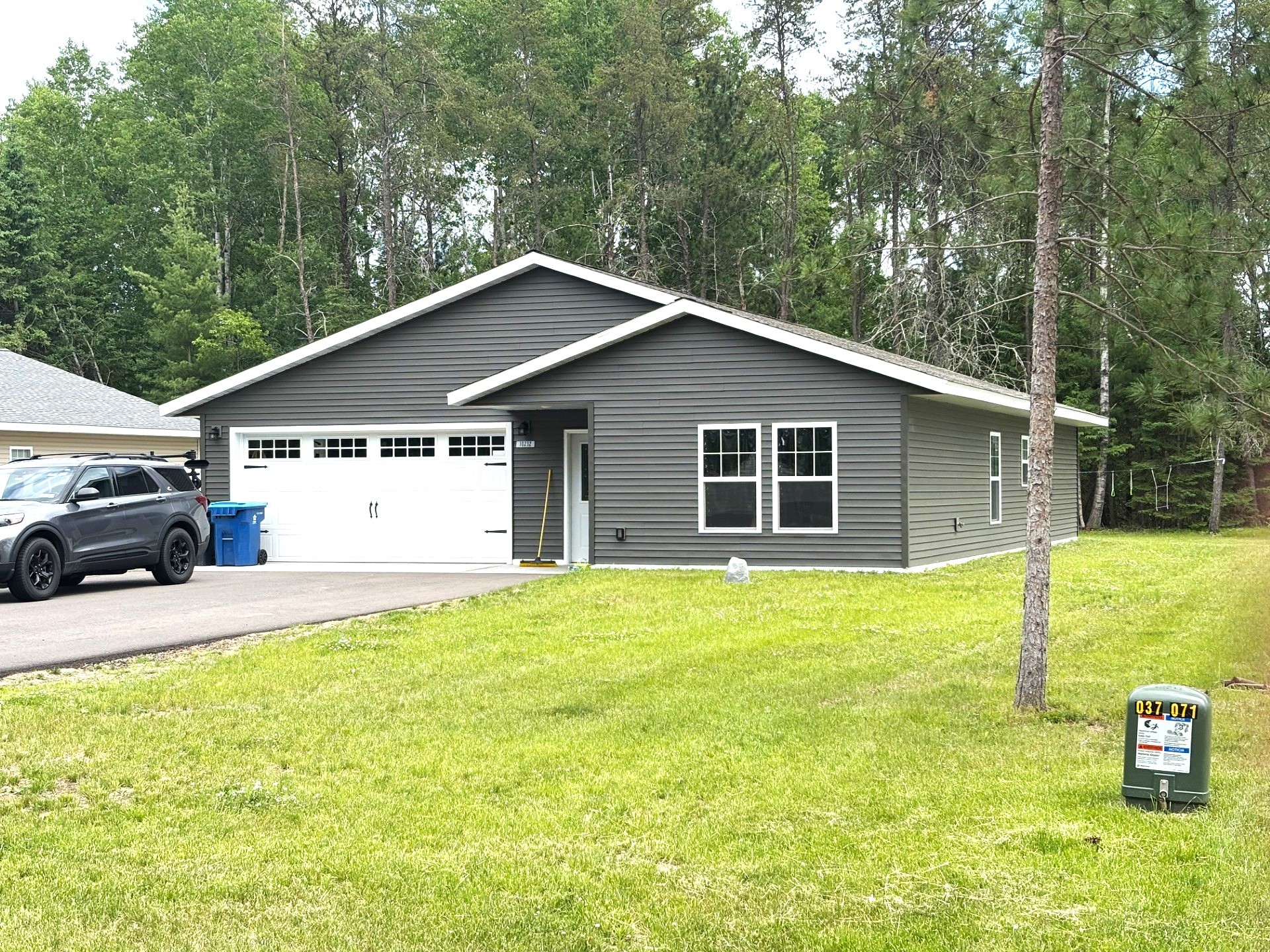 10232 Metcalf Road Property Photo 2