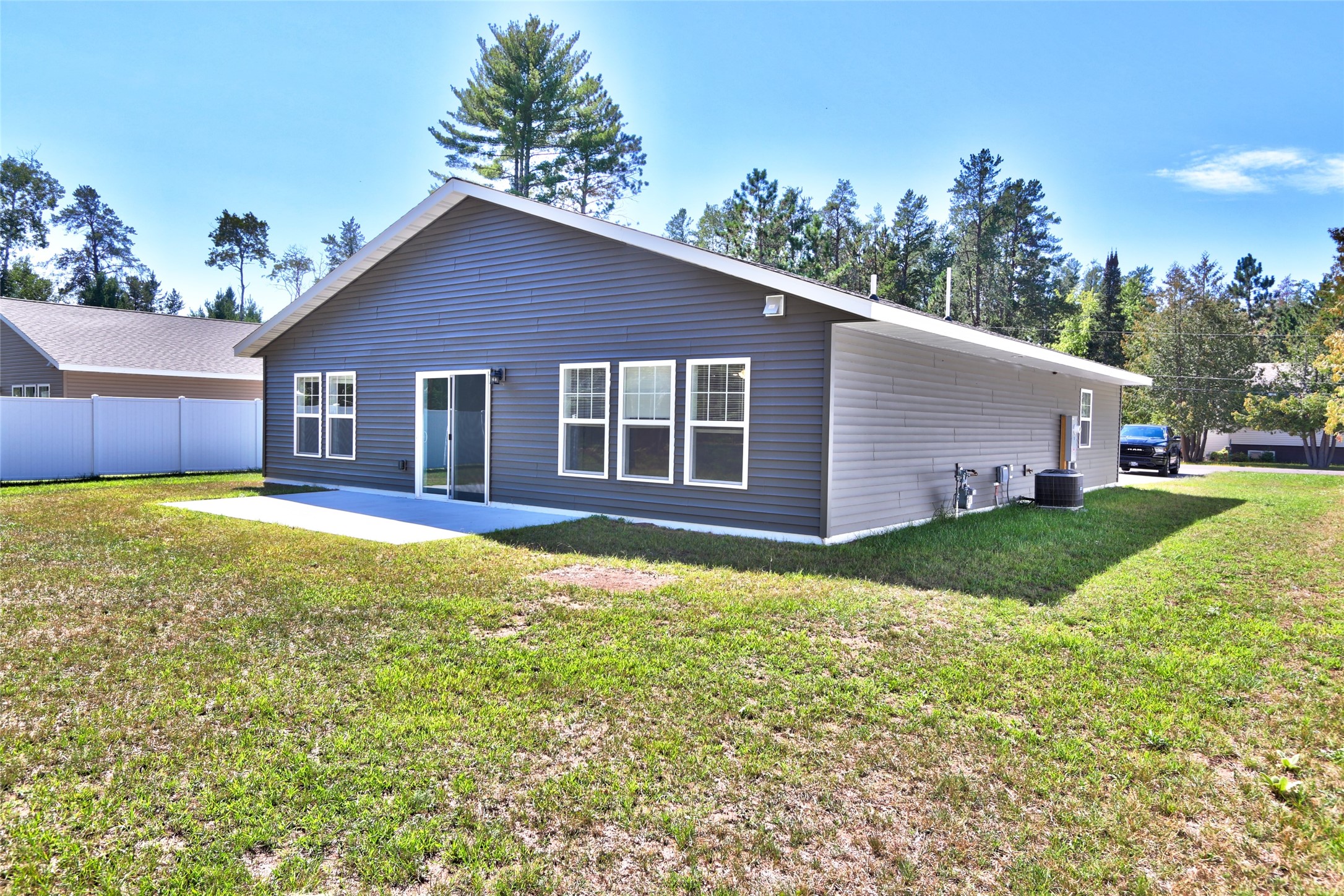 10232 Metcalf Road Property Photo 2